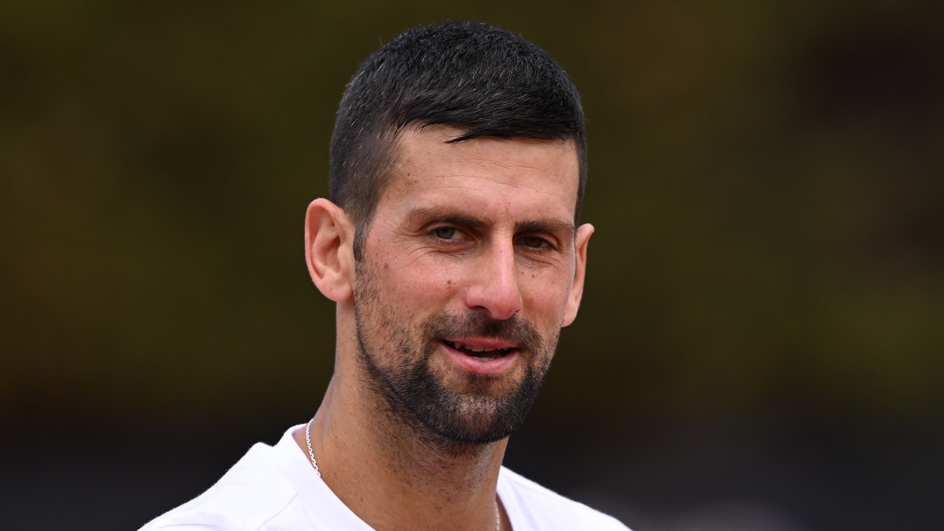 Djokovic through in Italian Open