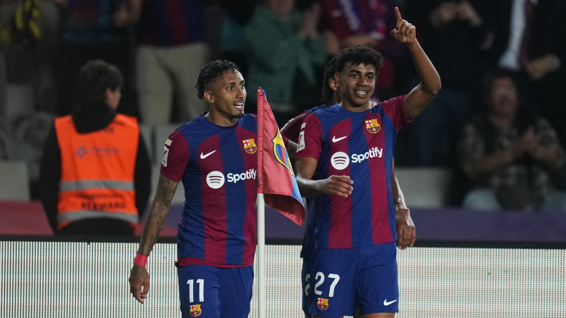 Report: Barcelona 2-0 La Real