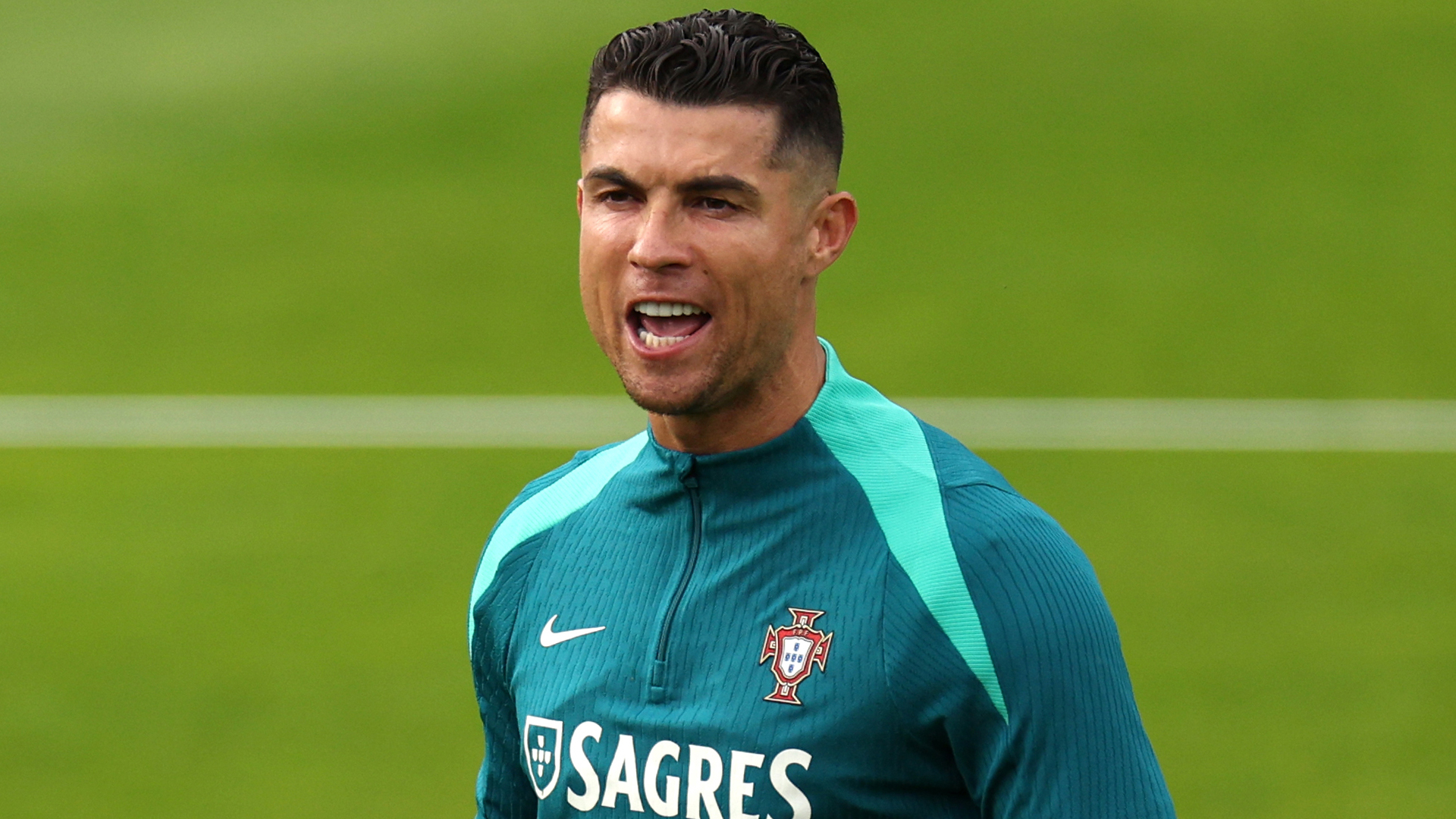 Czechia chasing Ronaldo memories