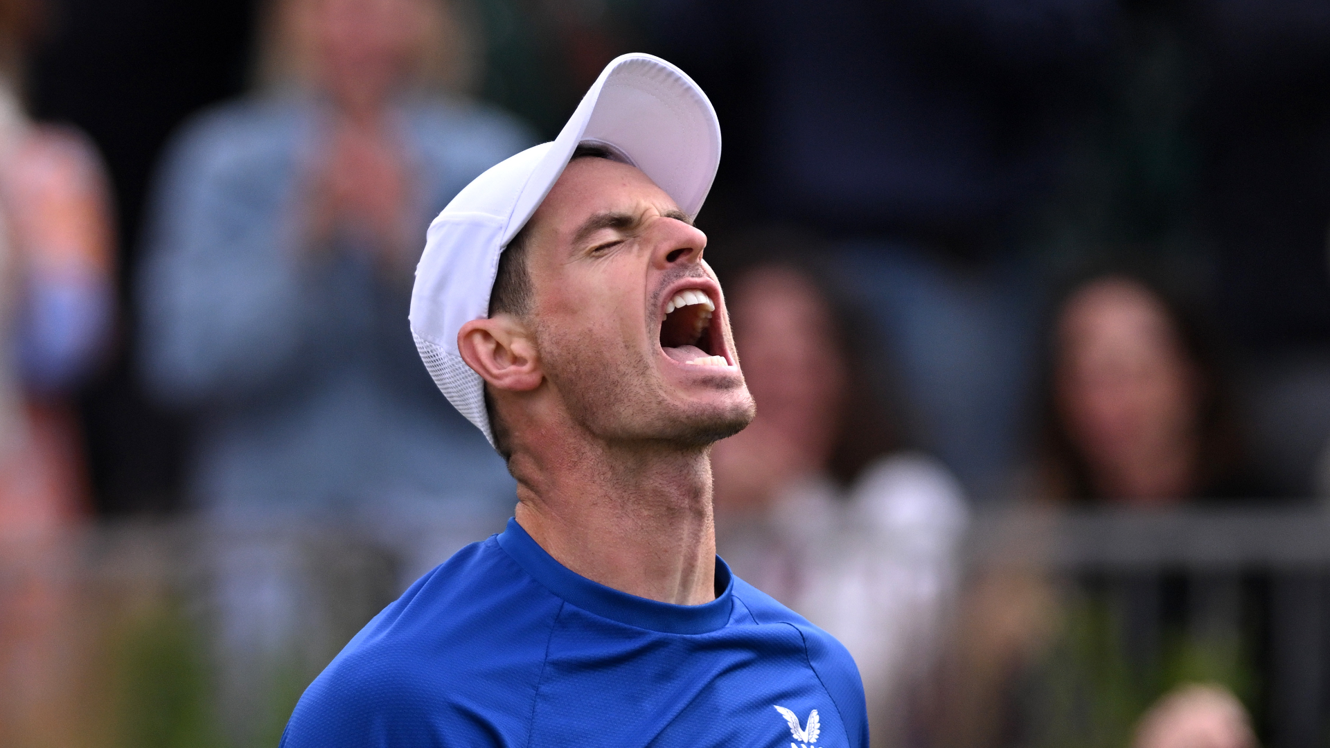 Murray wins on landmark ATP match