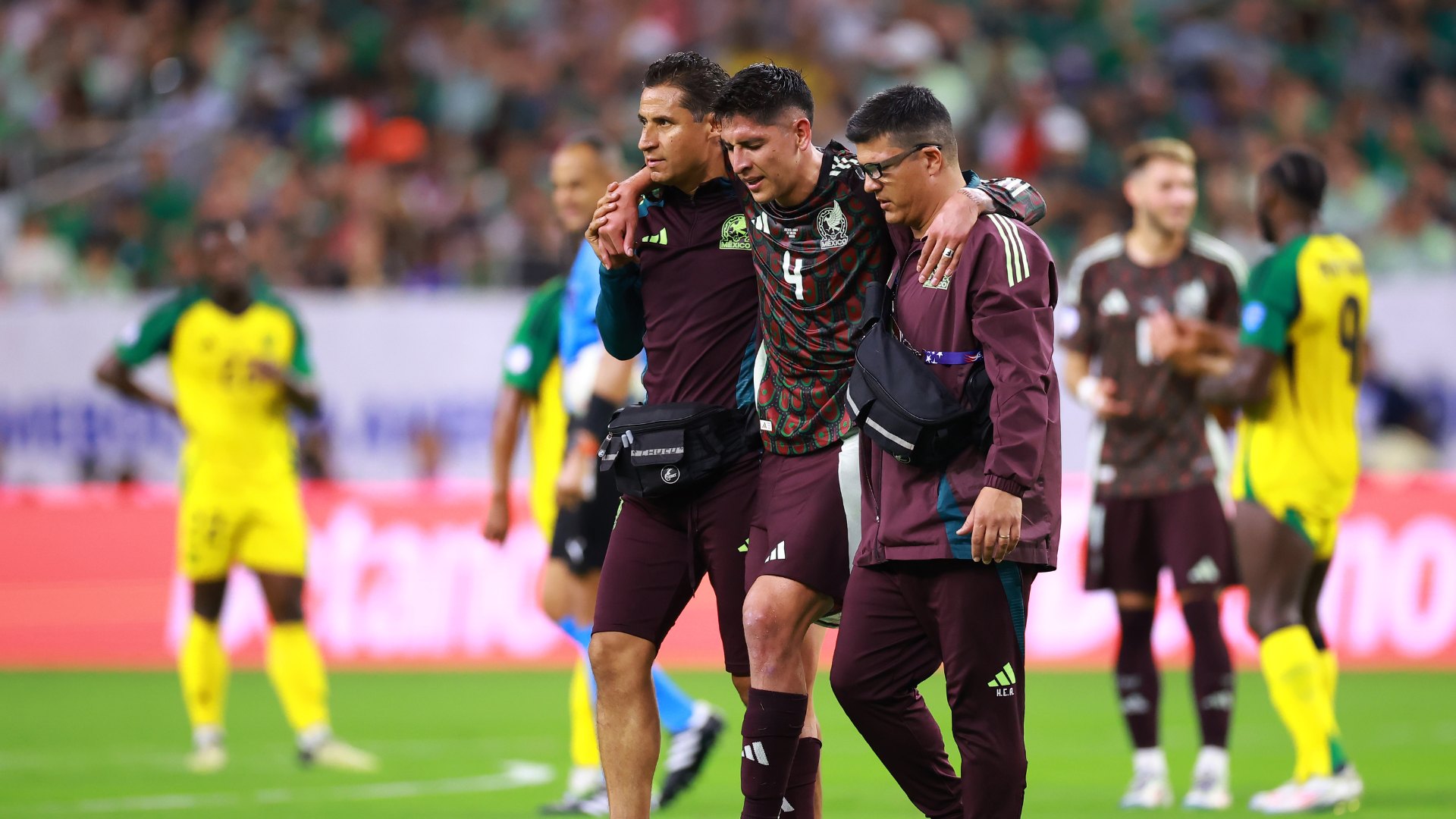 Alvarez injury sours Mexico win