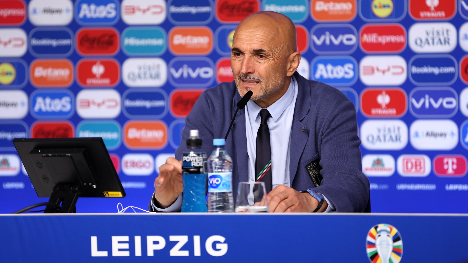 Spalletti rages at Italy pact talk