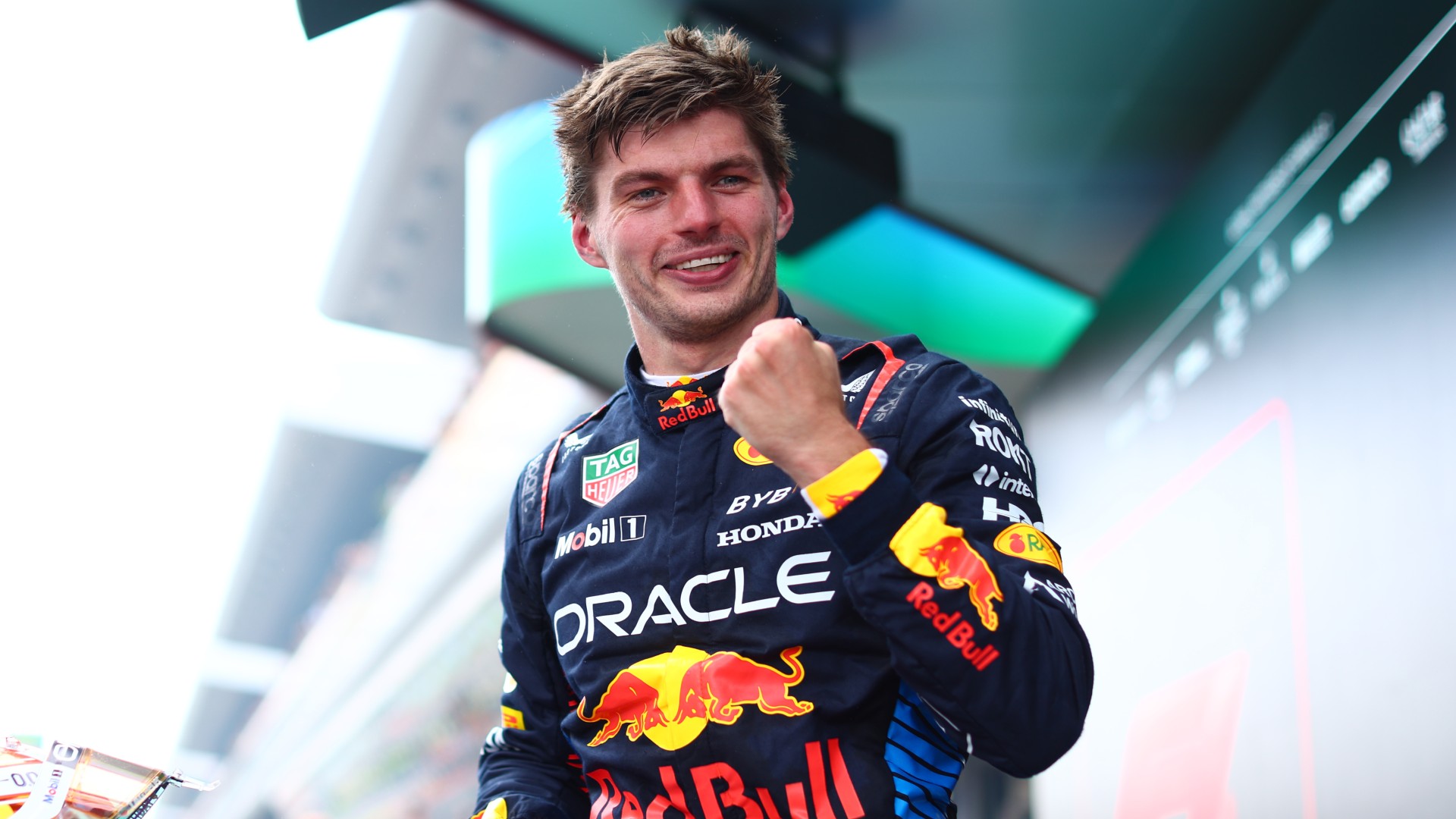 Verstappen wanted by Mercedes