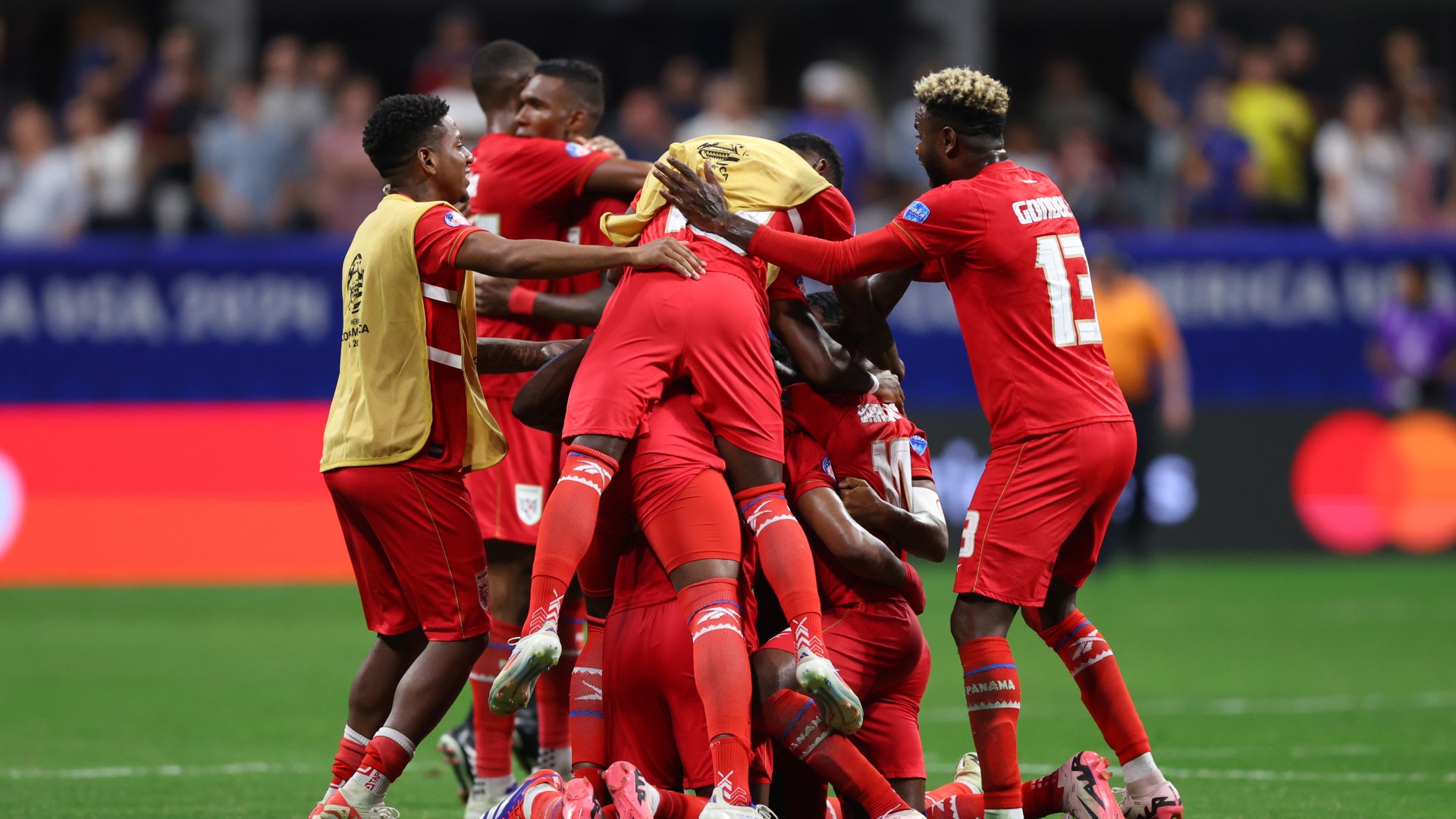 Report: Panama 2-1 USA