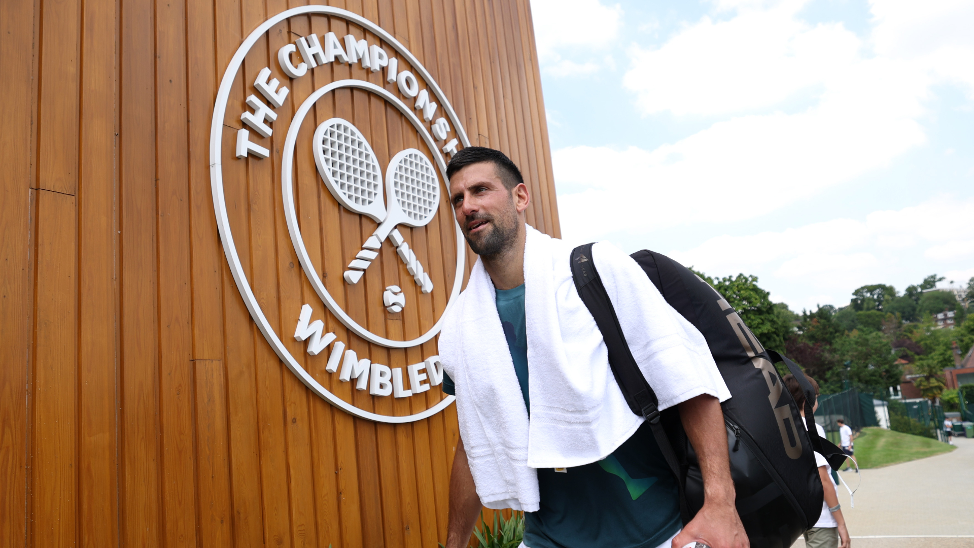Djokovic 'pain free' at Wimbledon