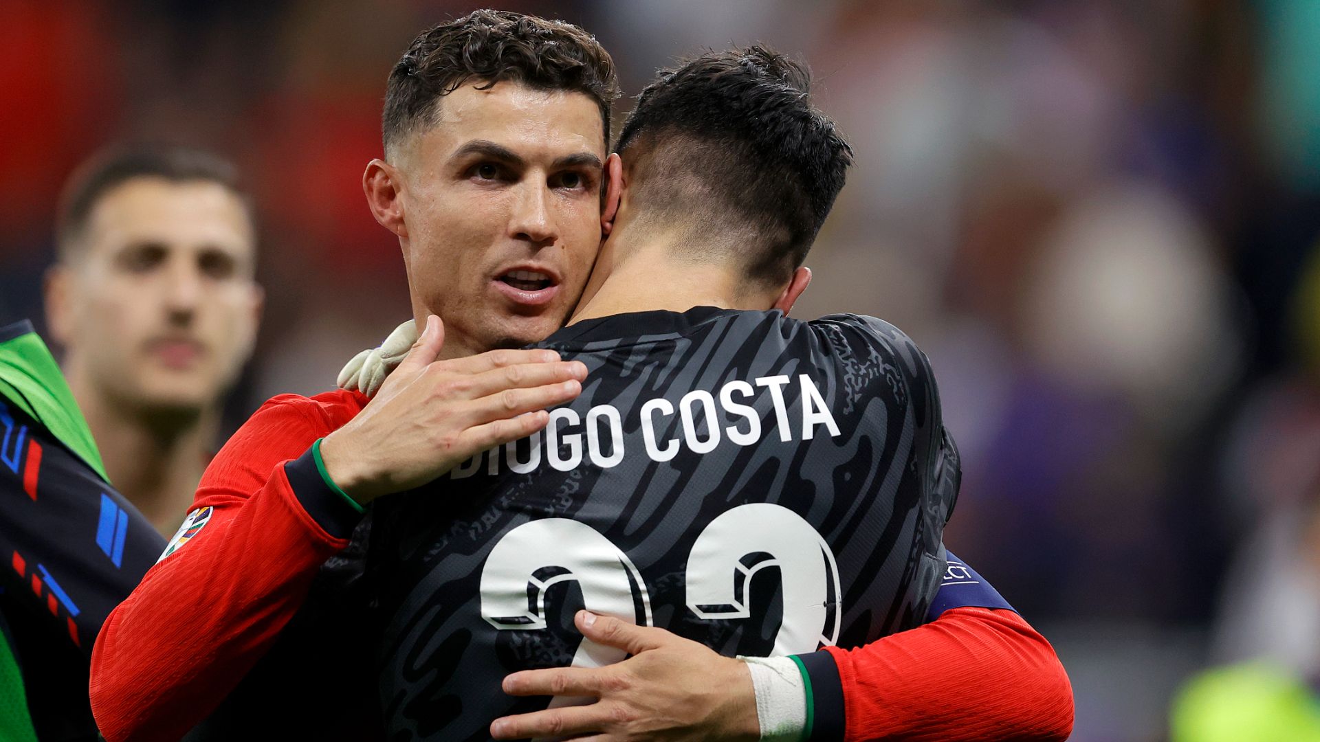 Martinez salutes Diogo Costa