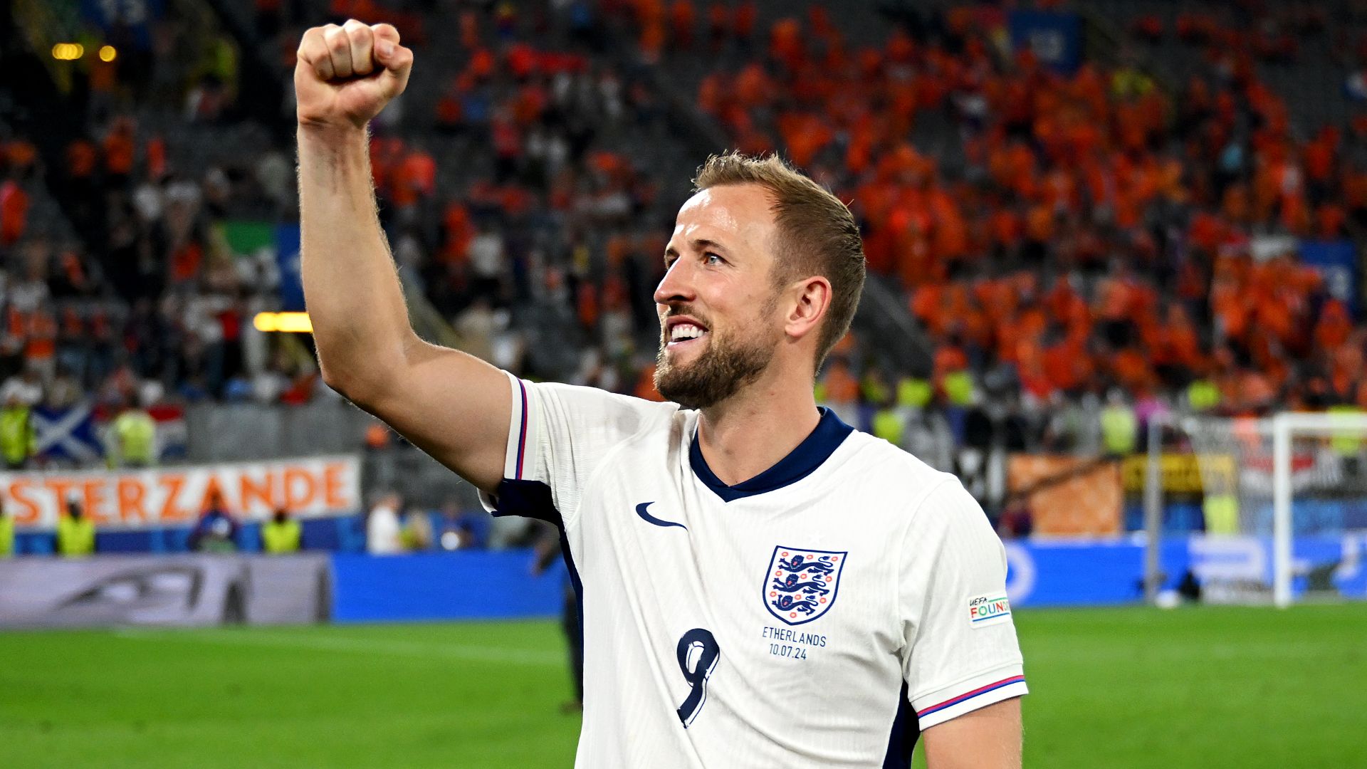 Kane salutes history-making England