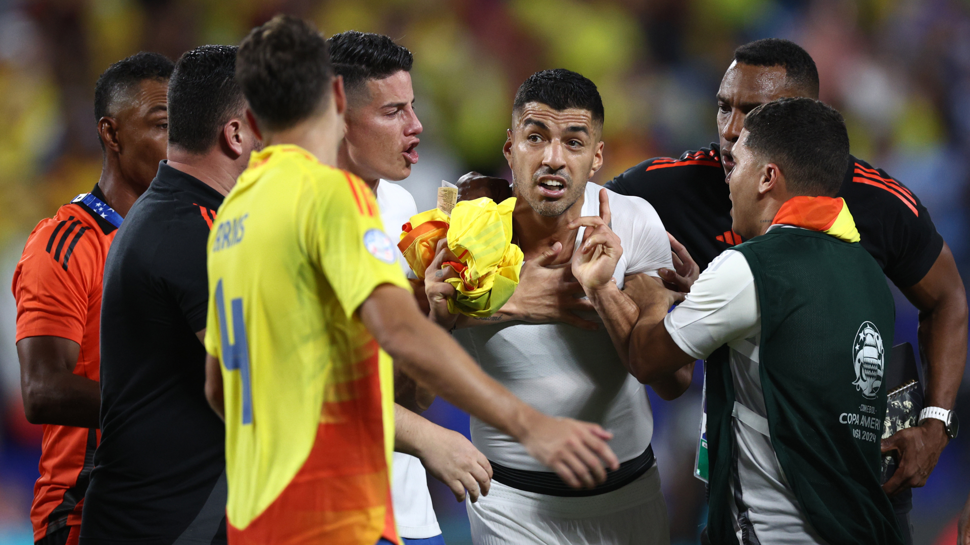 Suarez slams 'ugly' Colombia