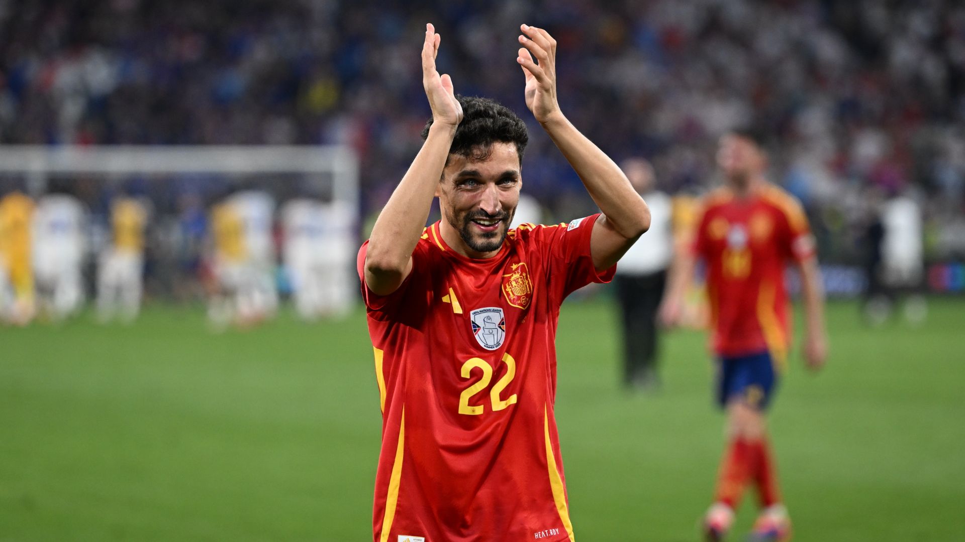 Navas confirms Spain retirement
