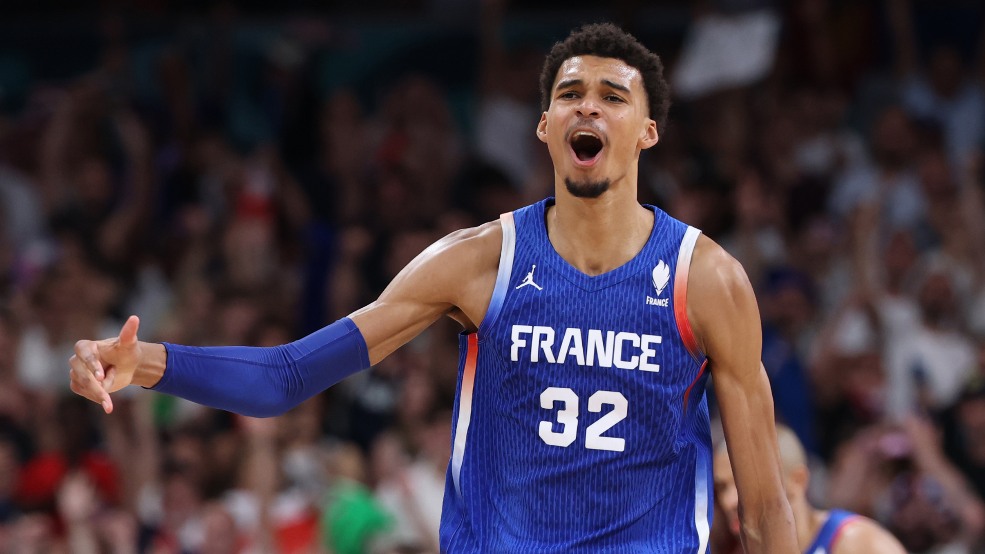 Wembanyama stars for France