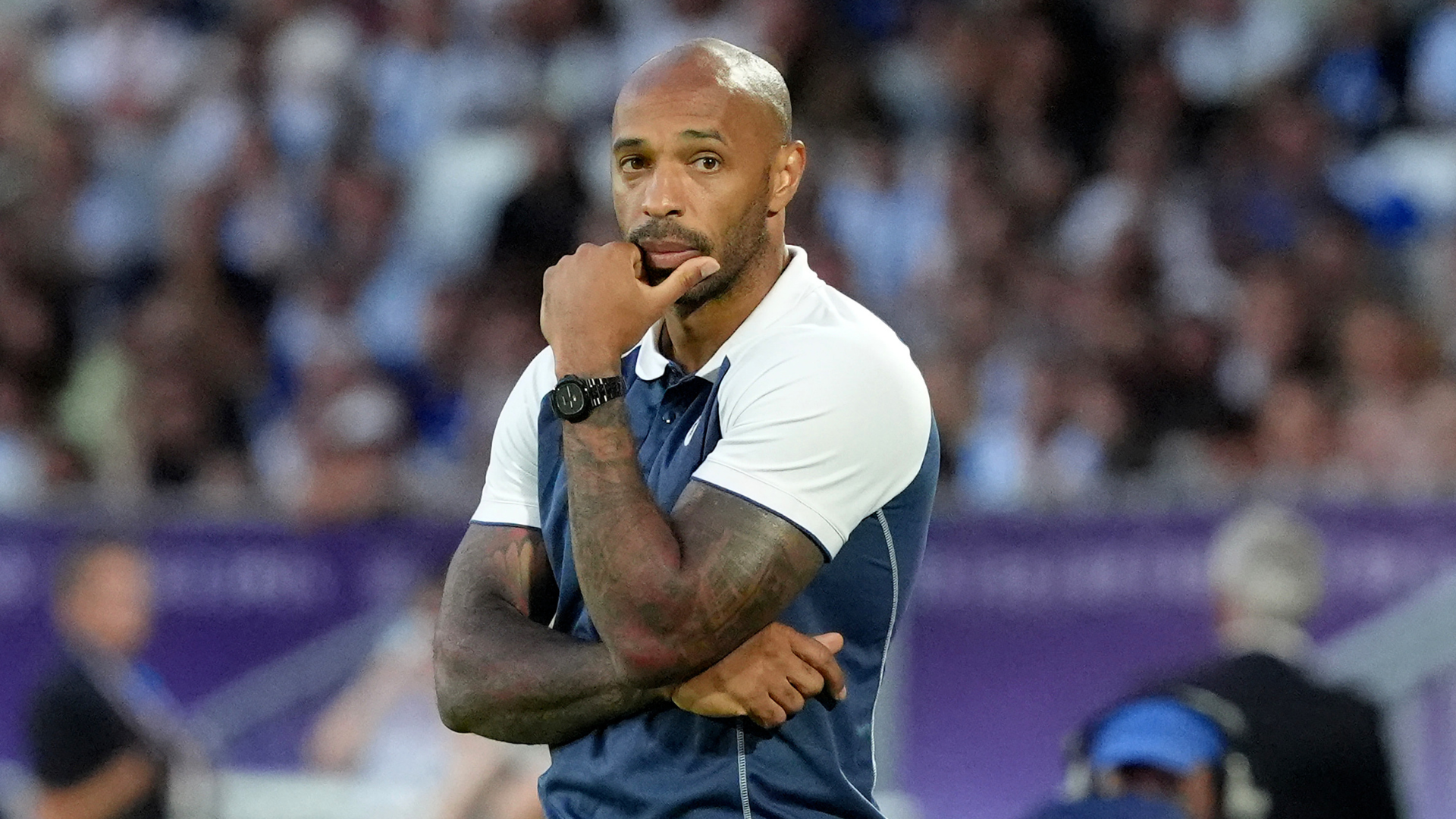 Henry unhappy with full-time scenes