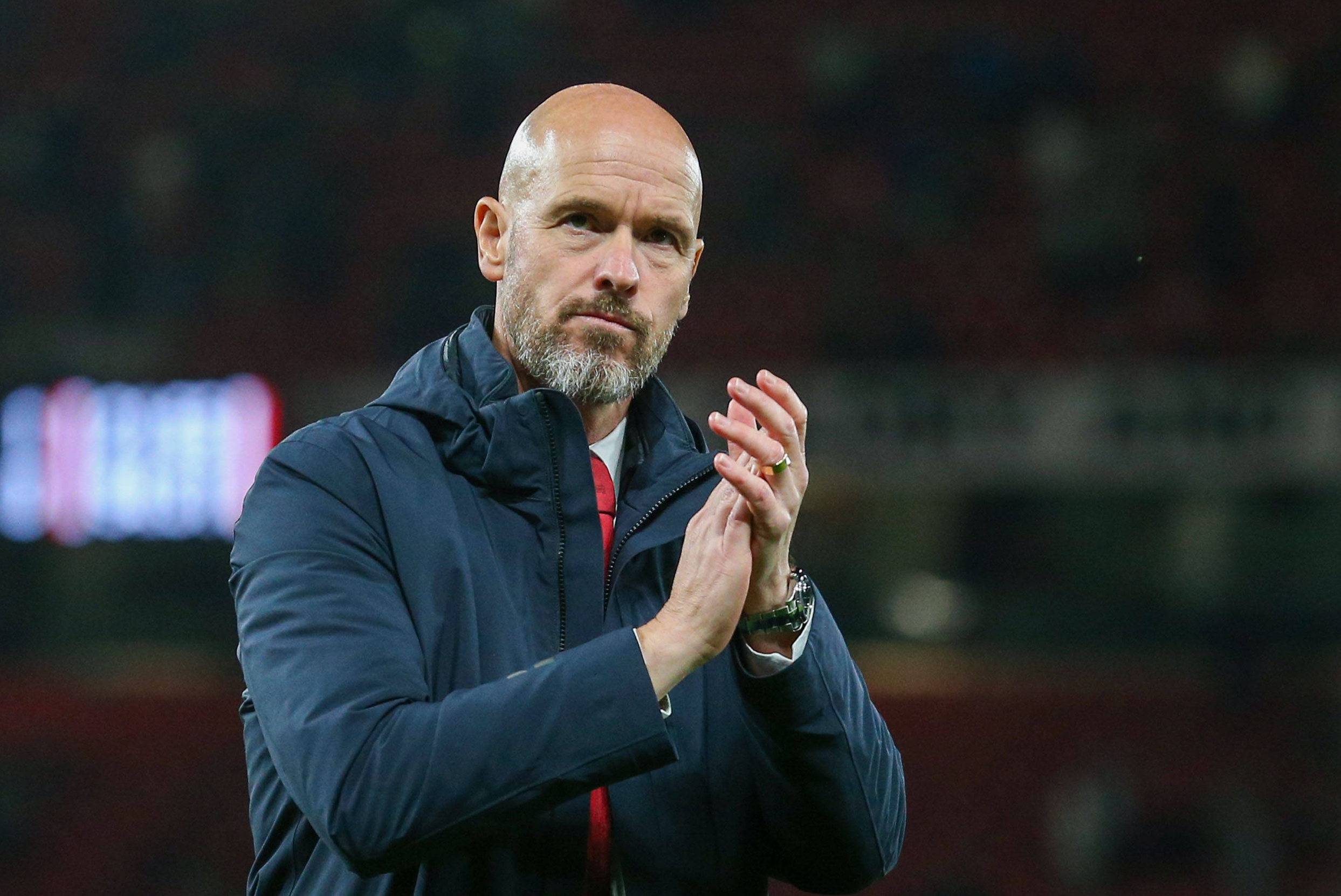 Erik Ten Hag avec son manteau