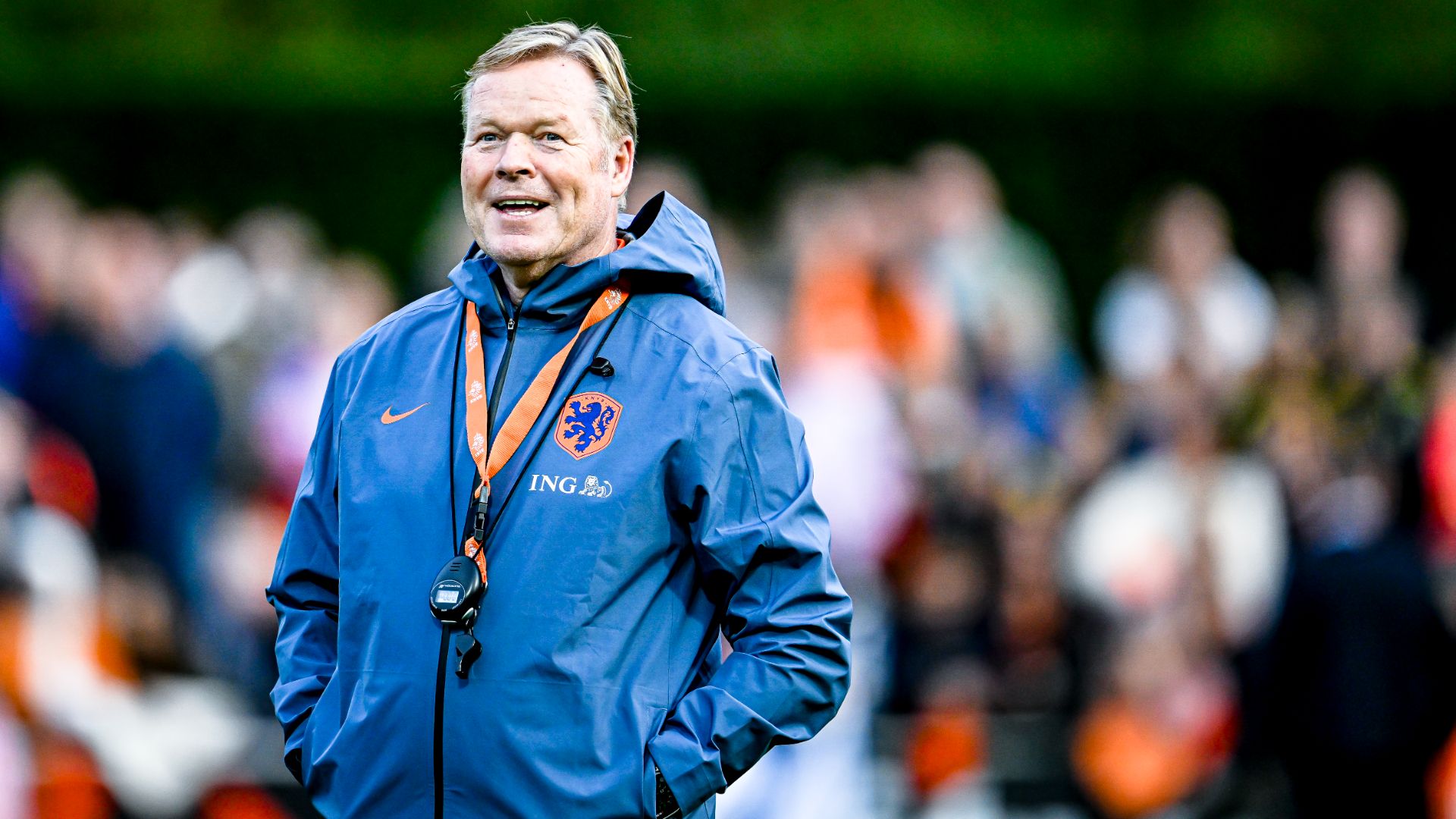 Koeman urges Dutch to keep building