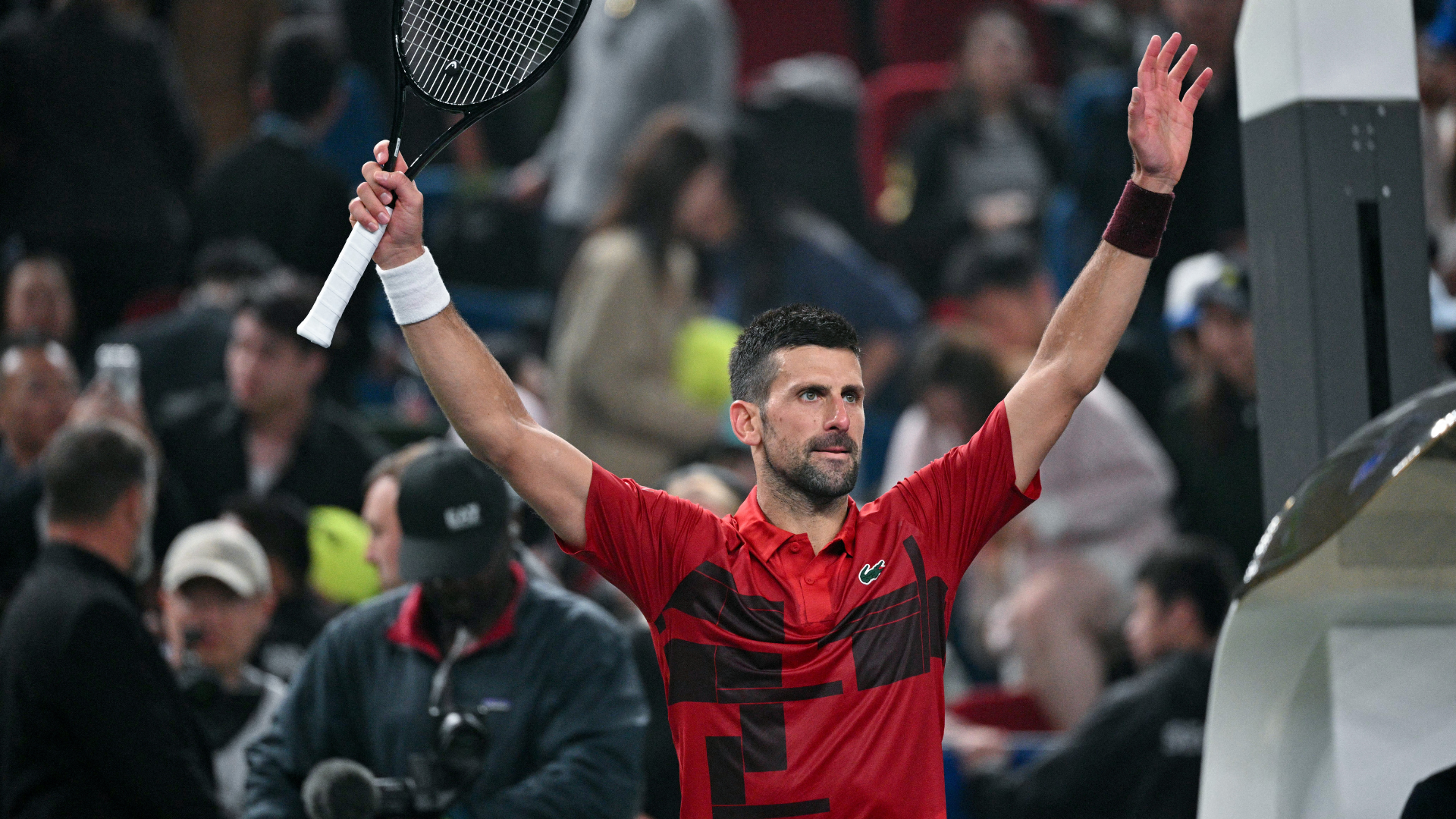 Djokovic into Shanghai semi-final