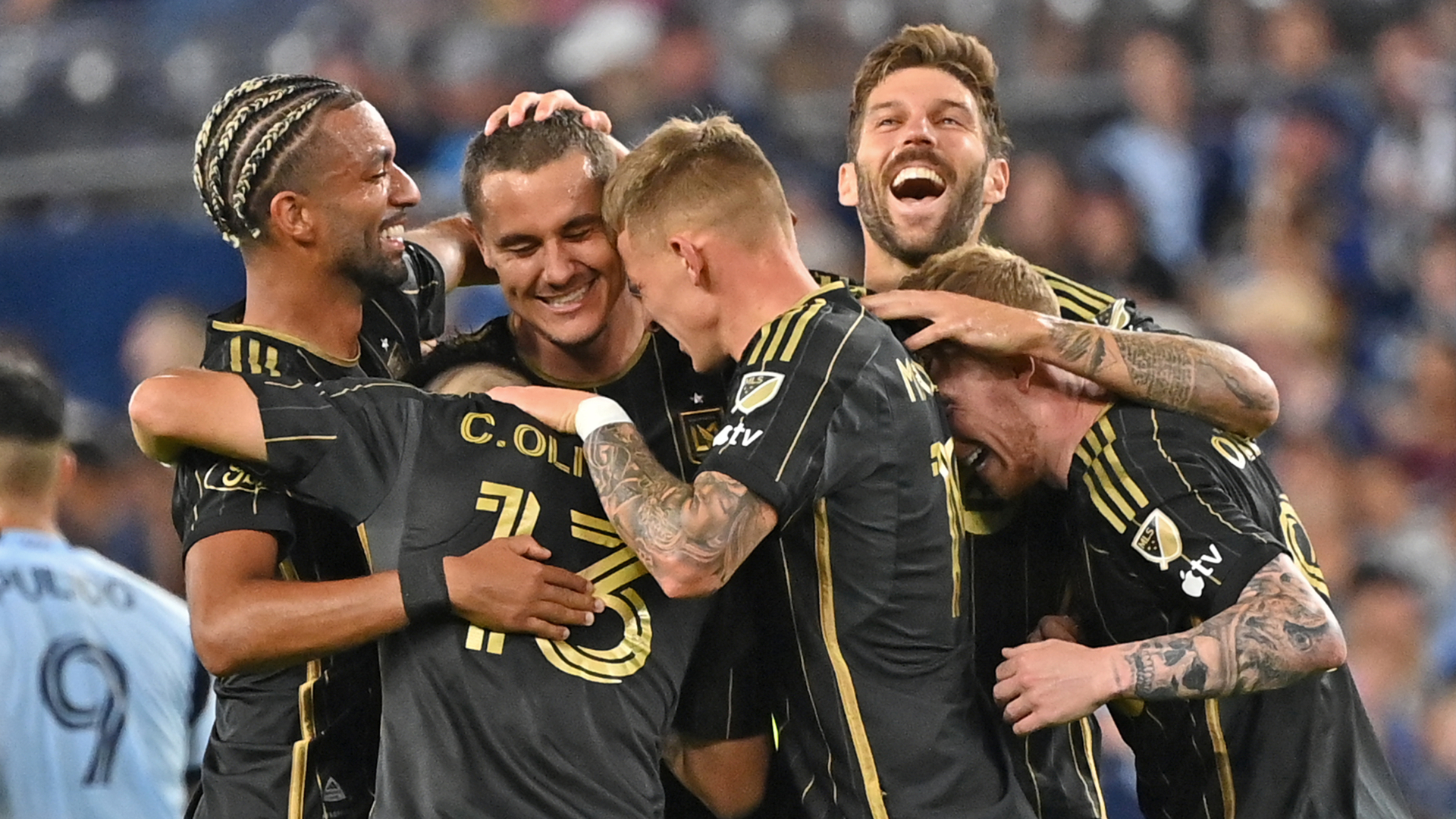 LAFC edge out LA Galaxy to top West