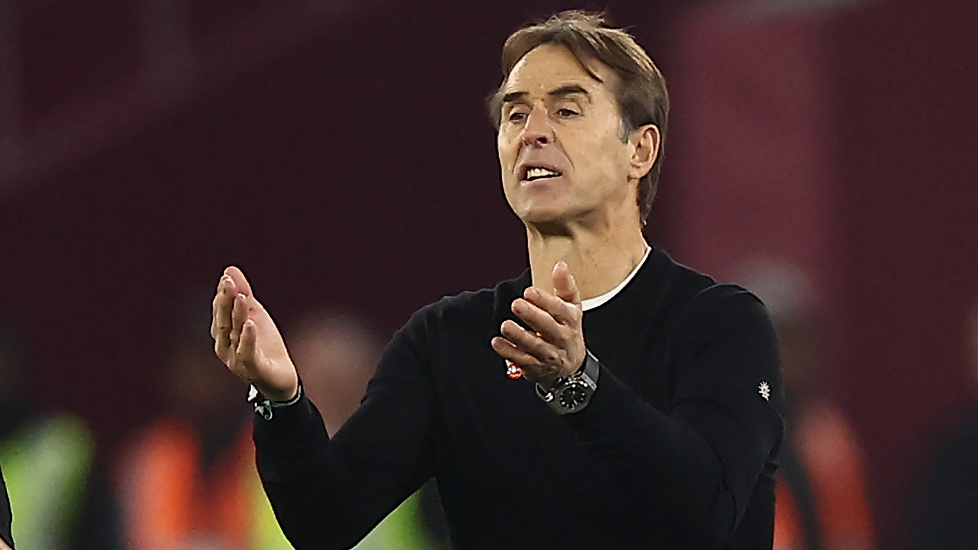 Lopetegui shrugs off pressure