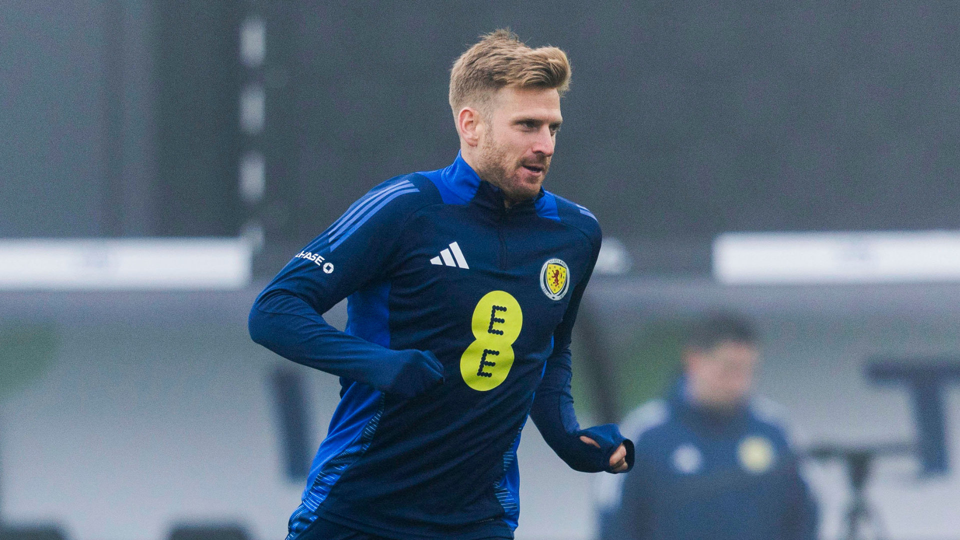 Armstrong joins Scotland squad