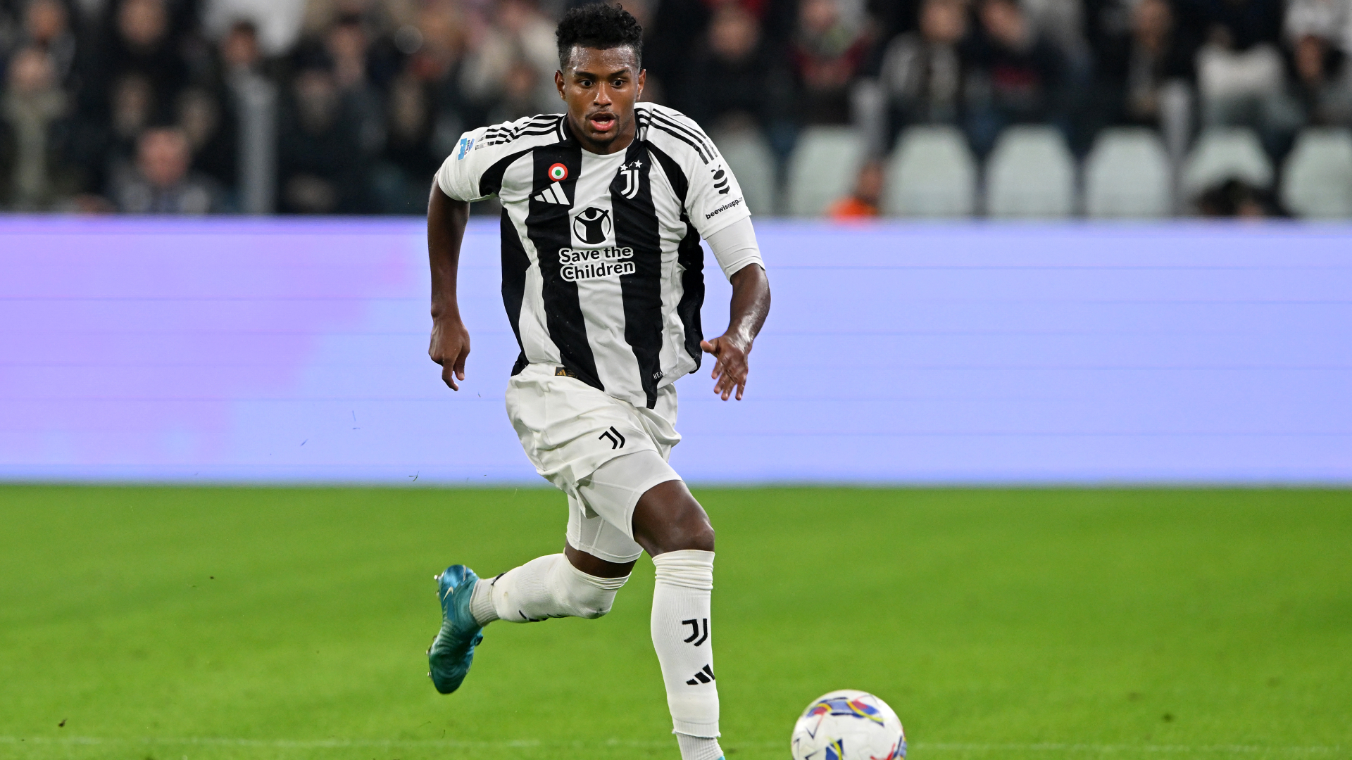 Juve's Cabal suffers ACL injury