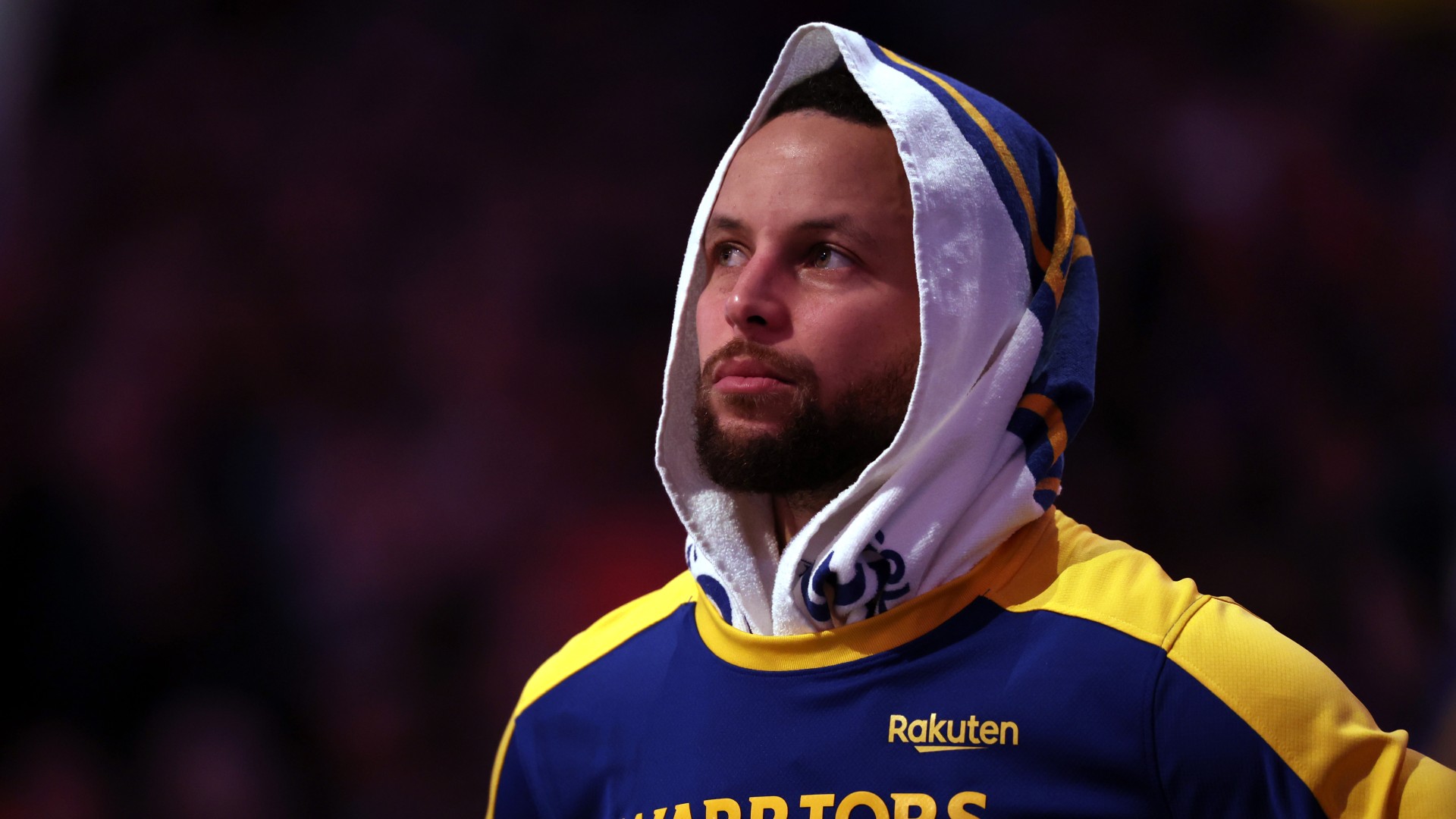 Curry not worried about knee pain