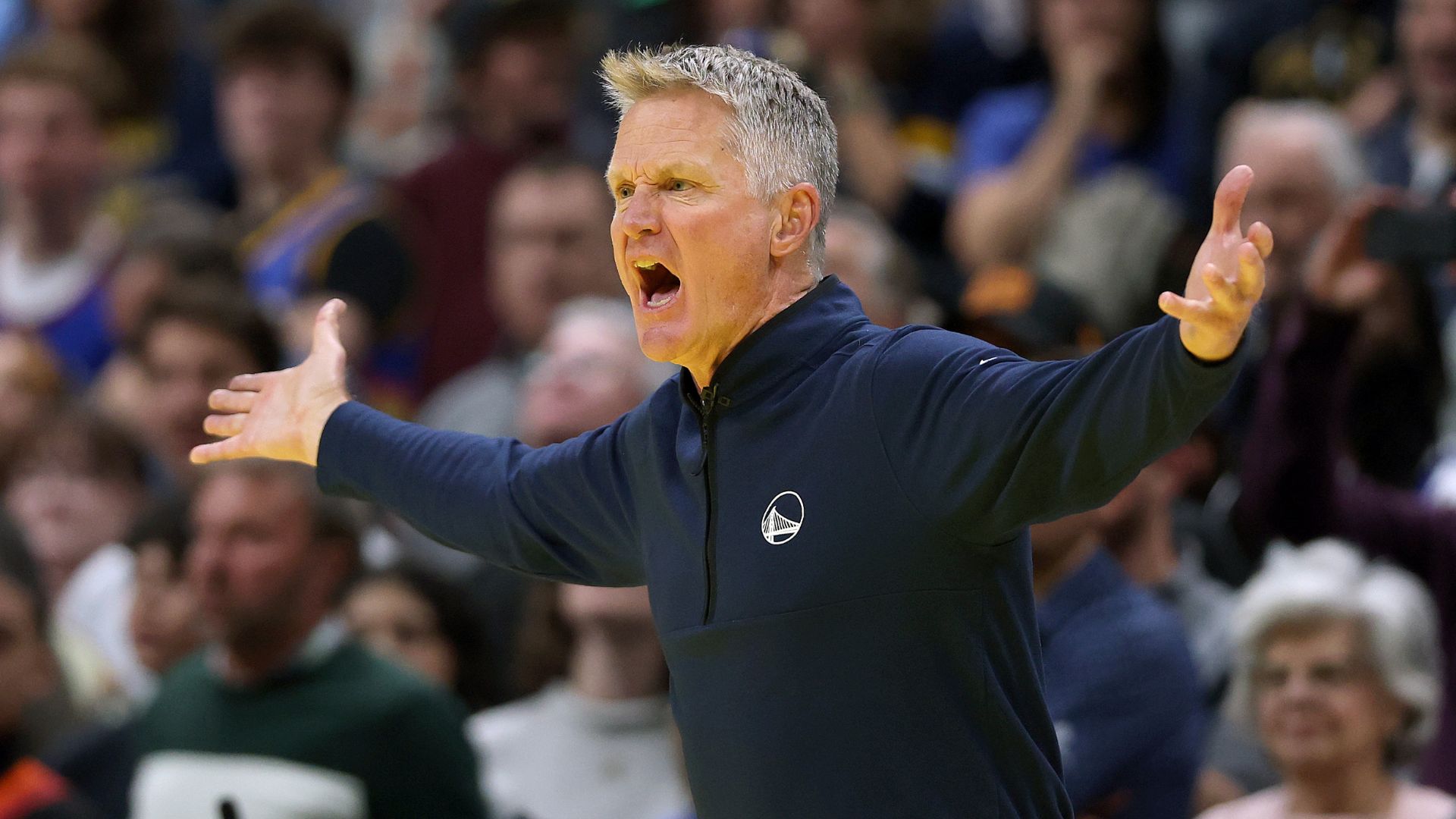 Steve Kerr furious at officials