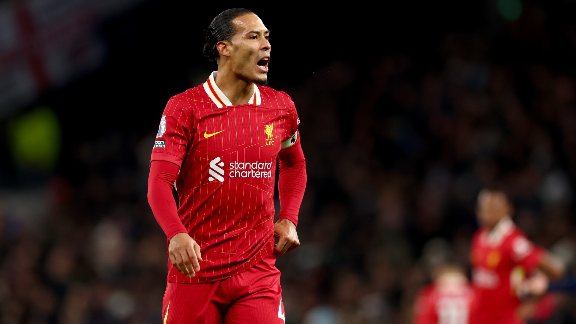 Slot hails Reds 'leader' Van Dijk