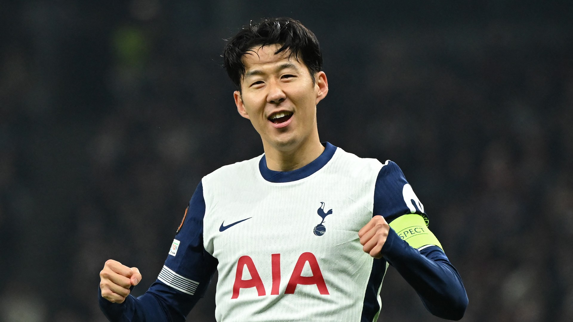 Spurs trigger Son extension