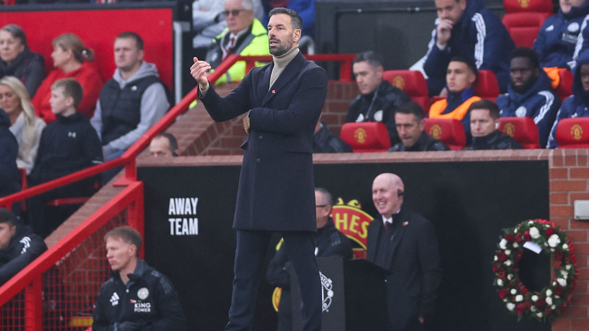 Van Nistelrooy back at Old Trafford