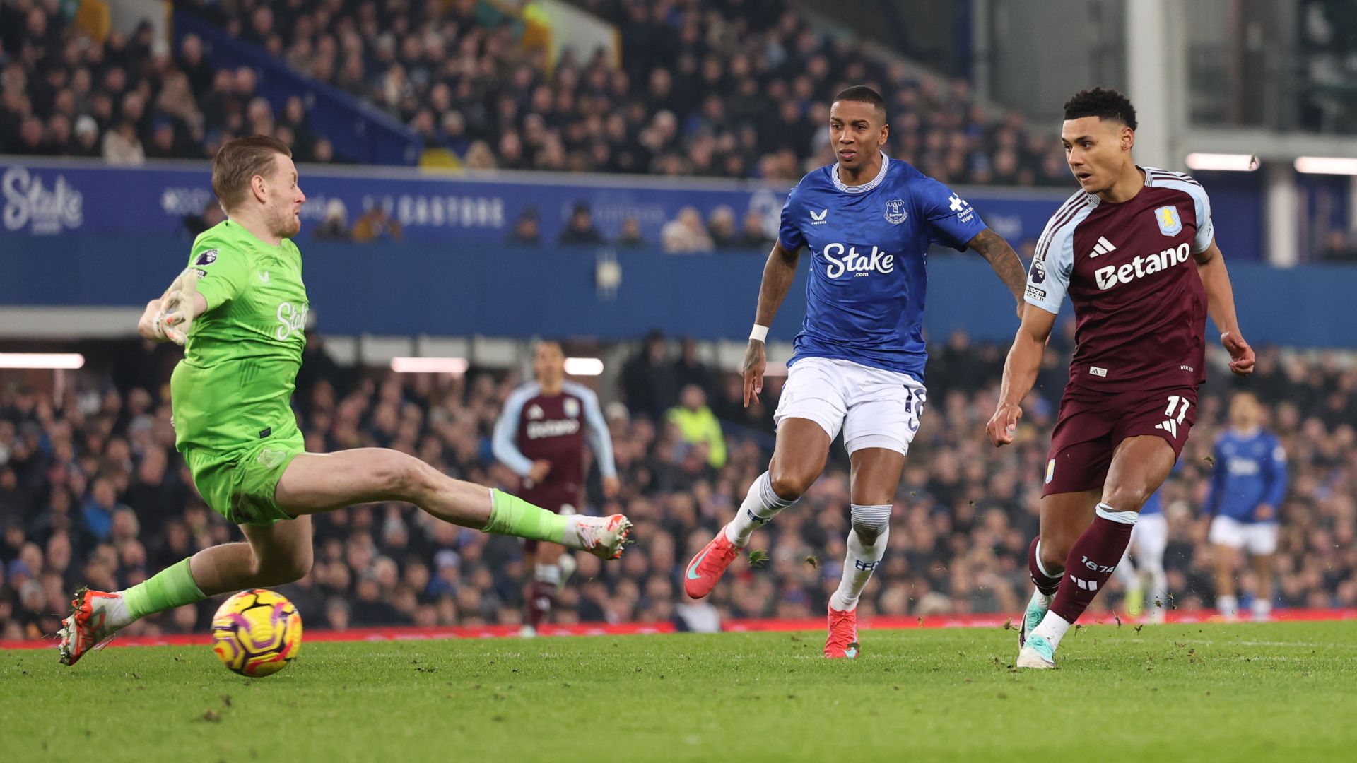 Report: Everton 0-1 Aston Villa