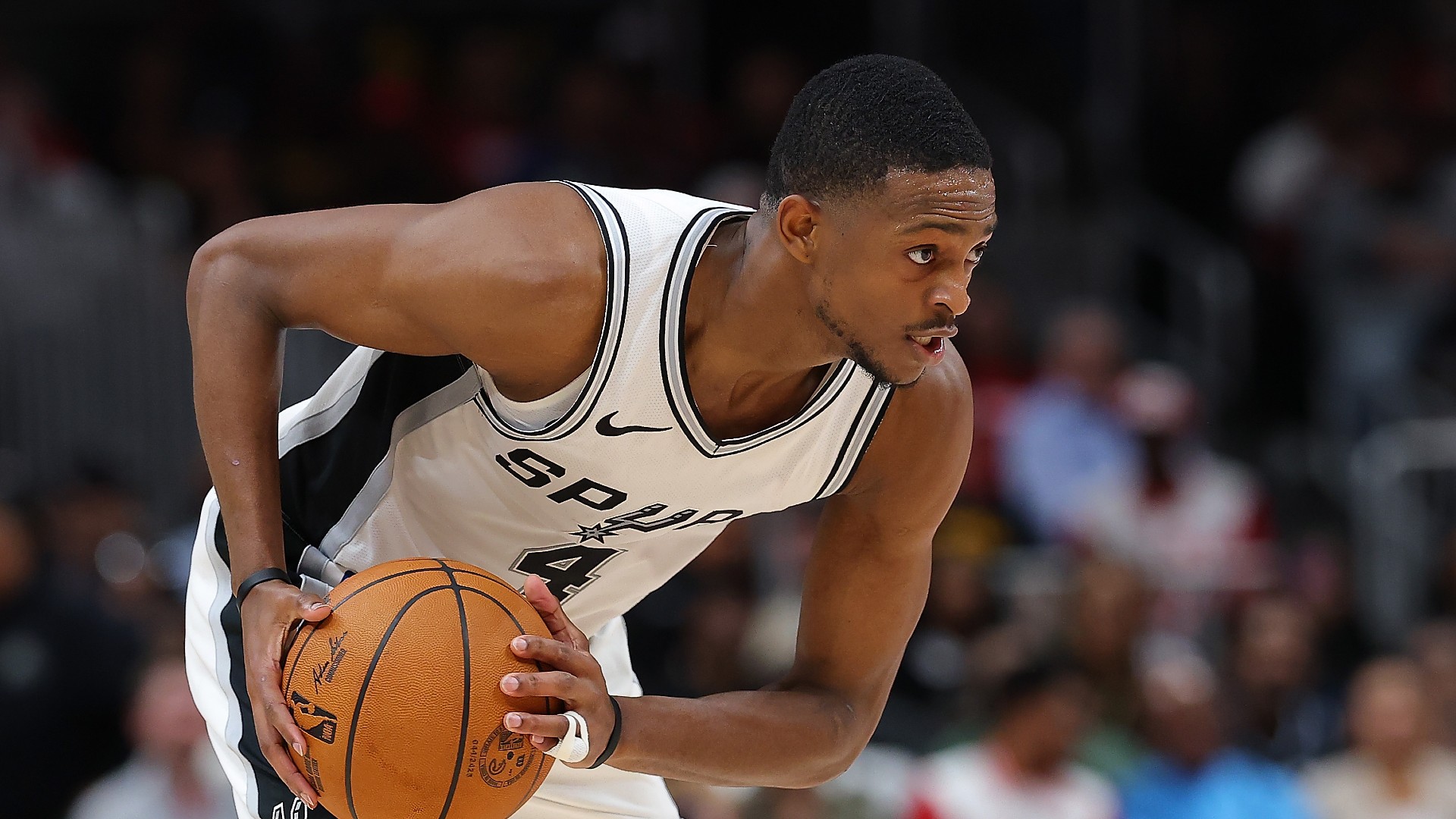 Fox produces stunning Spurs debut