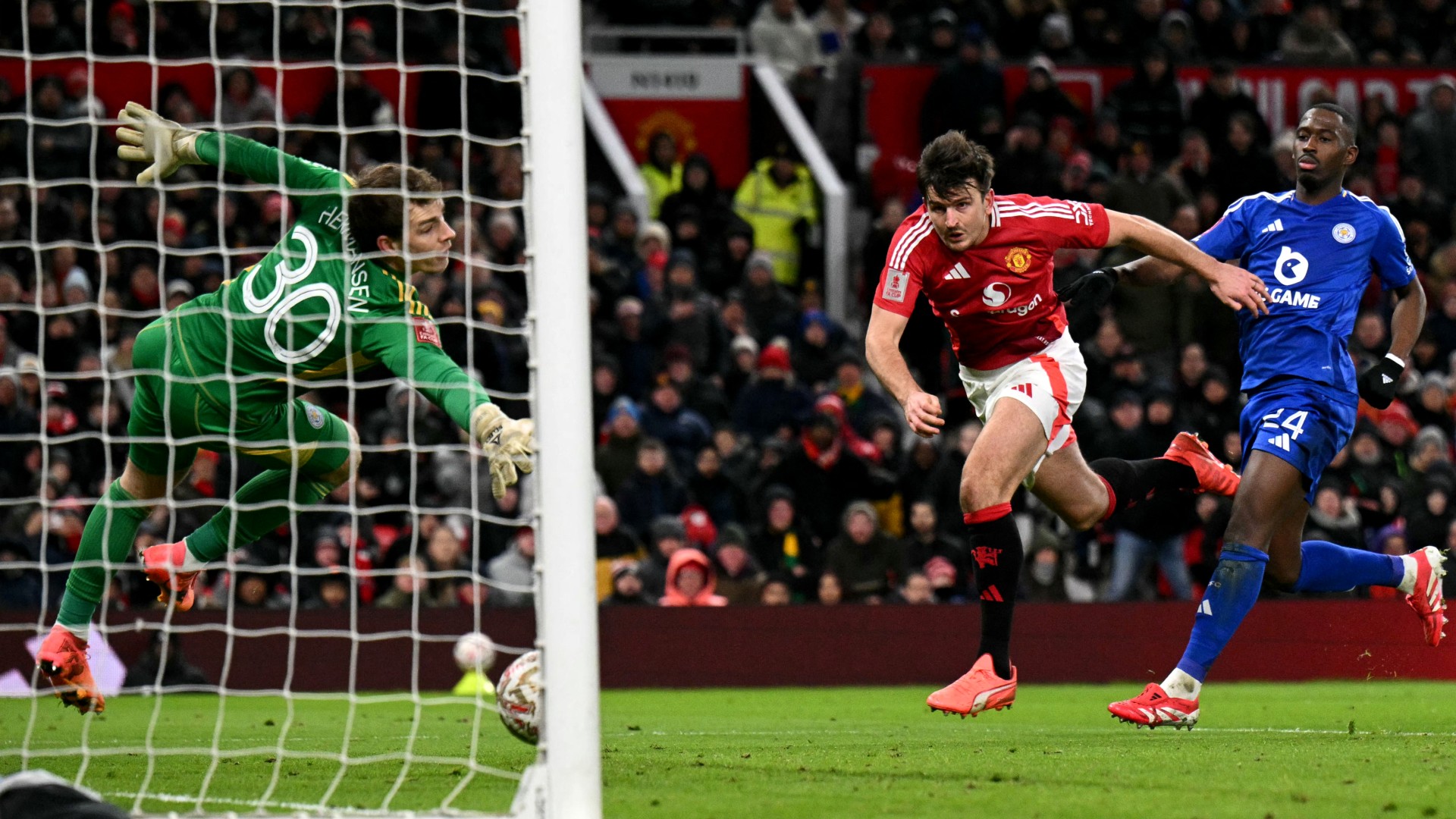 Report: Man Utd 2-1 Leicester City