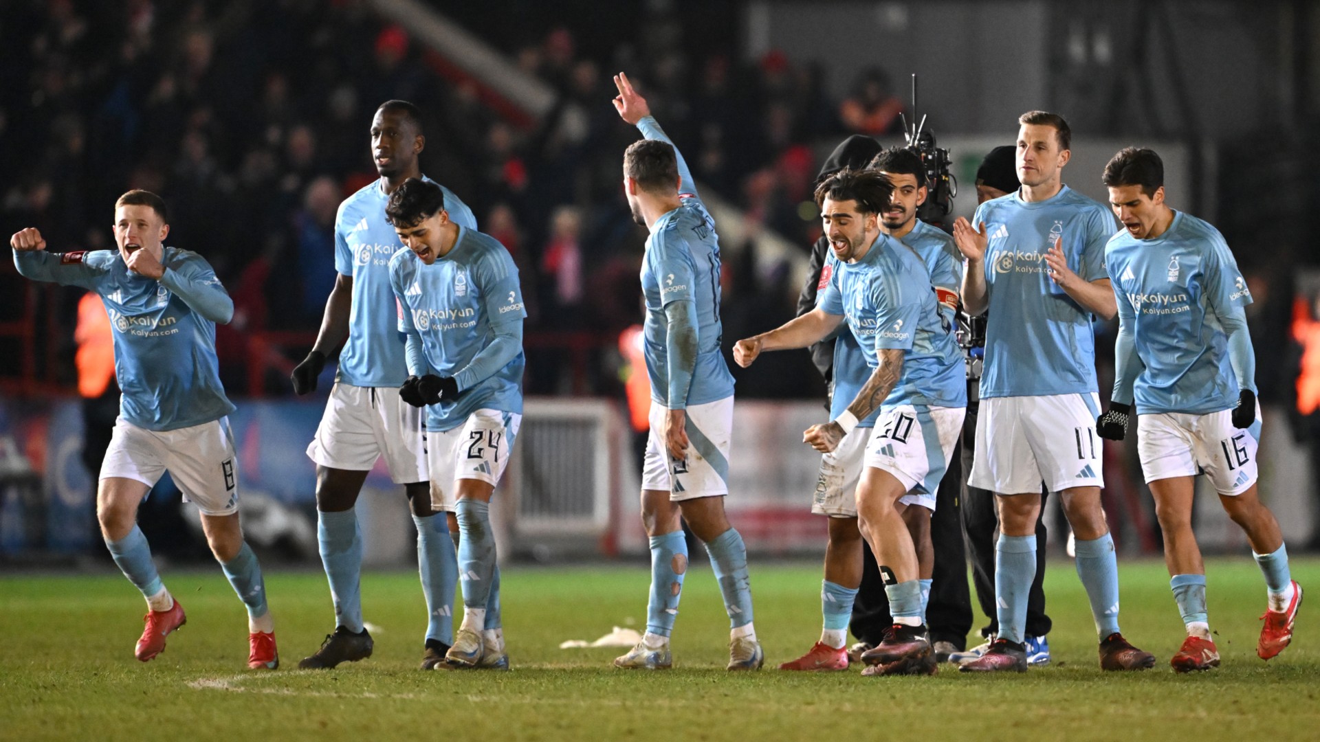 Exeter 2-2 Forest (2-4 on pens) 