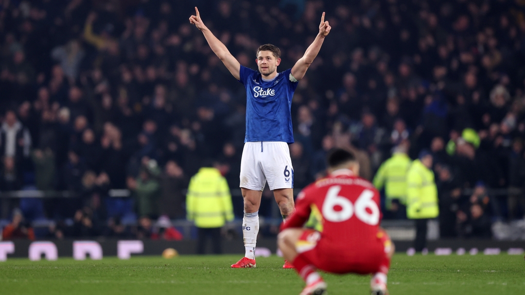 Crisp Premier League News: Palmer Not Fully Recovered, Moyes Plans Tarkowski Chat Wallpaper for Desktop Crisp Premier League News: Palmer Not Fully Recovered, Moyes Plans Tarkowski Chat Wallpaper for Desktop