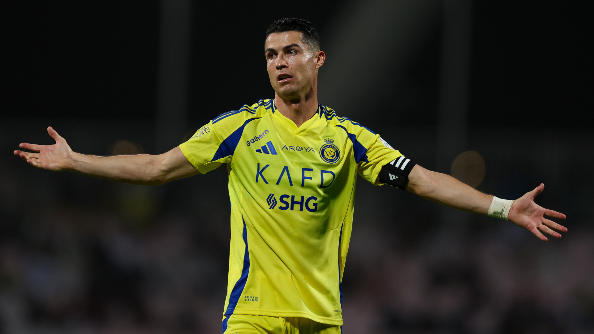 CLB Brazil xác nhận chiêu mộ Cristiano Ronaldo, Al Nassr đếm ngược ngày chia tay CR7?