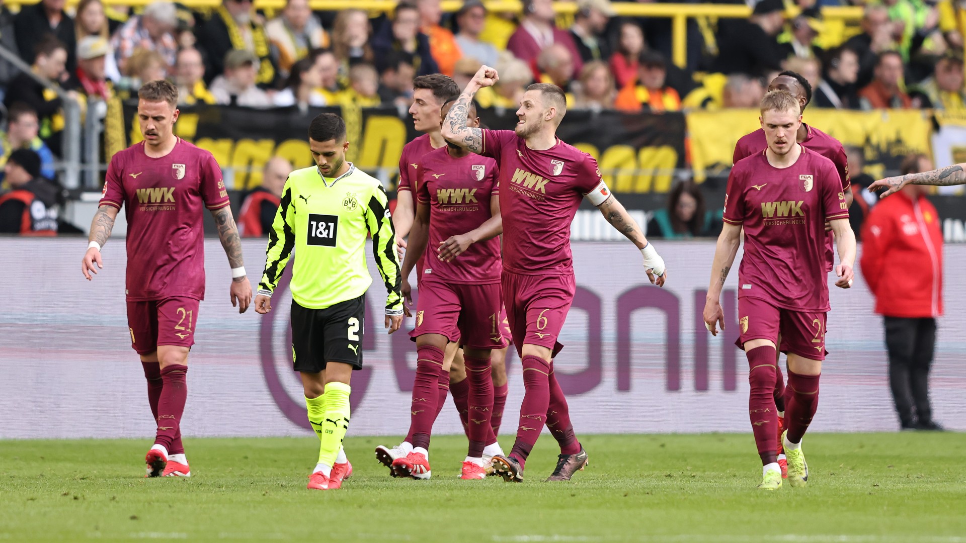 Report: Dortmund 0-1 Augsburg