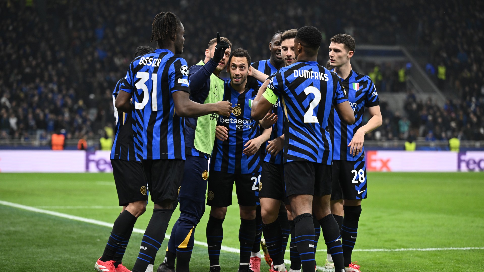 Inter go to Atalanta in title race