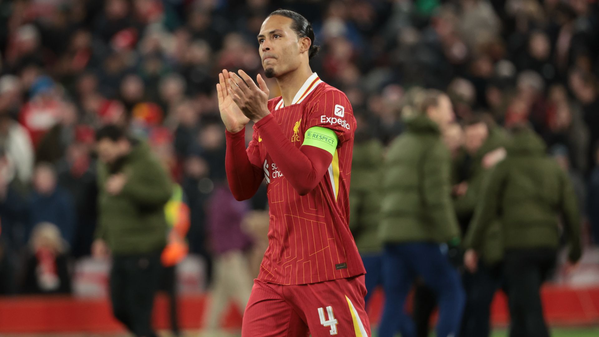 Van Dijk 'hungry' for EFL Cup title