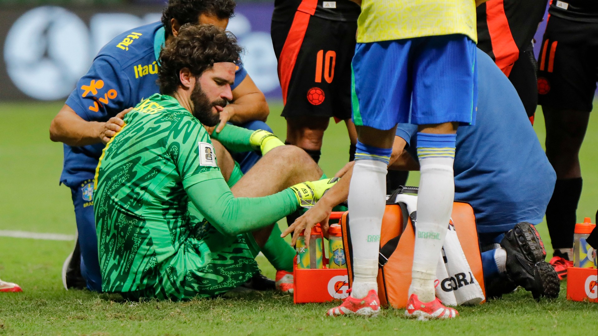 Alisson suffers head injury