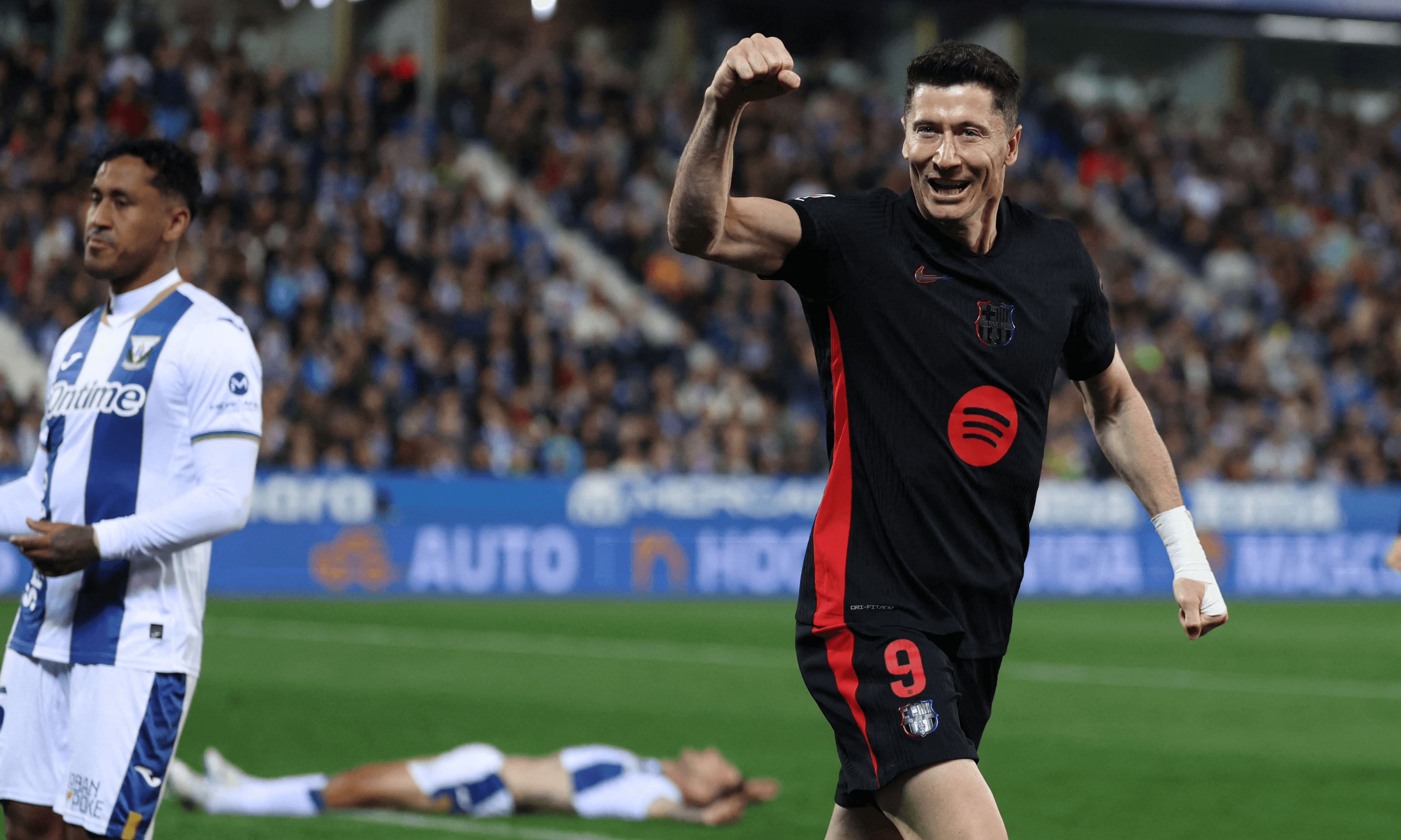 برشلونة يتخطّى ليغانيس