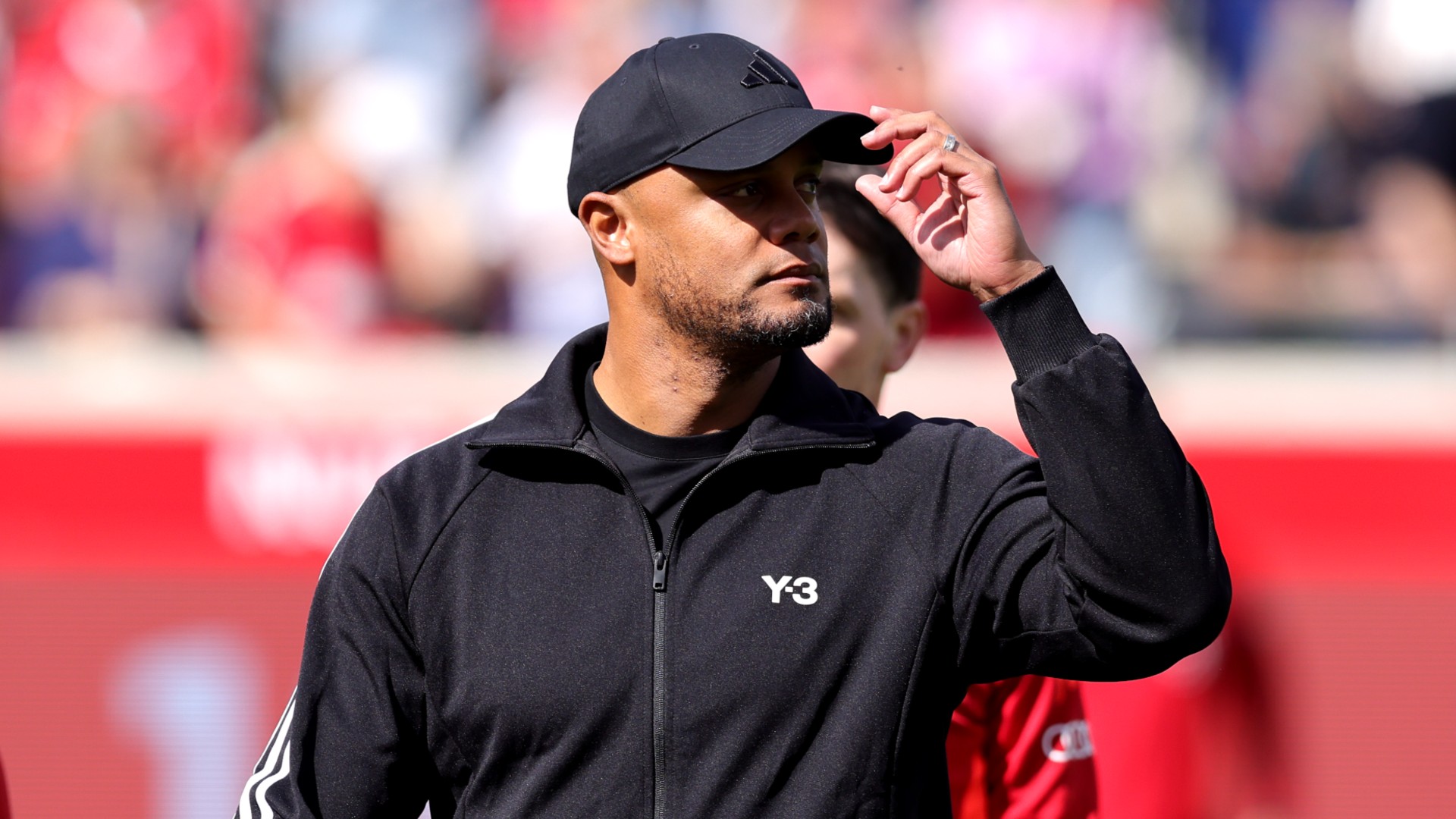 Kompany keeping cool on title
