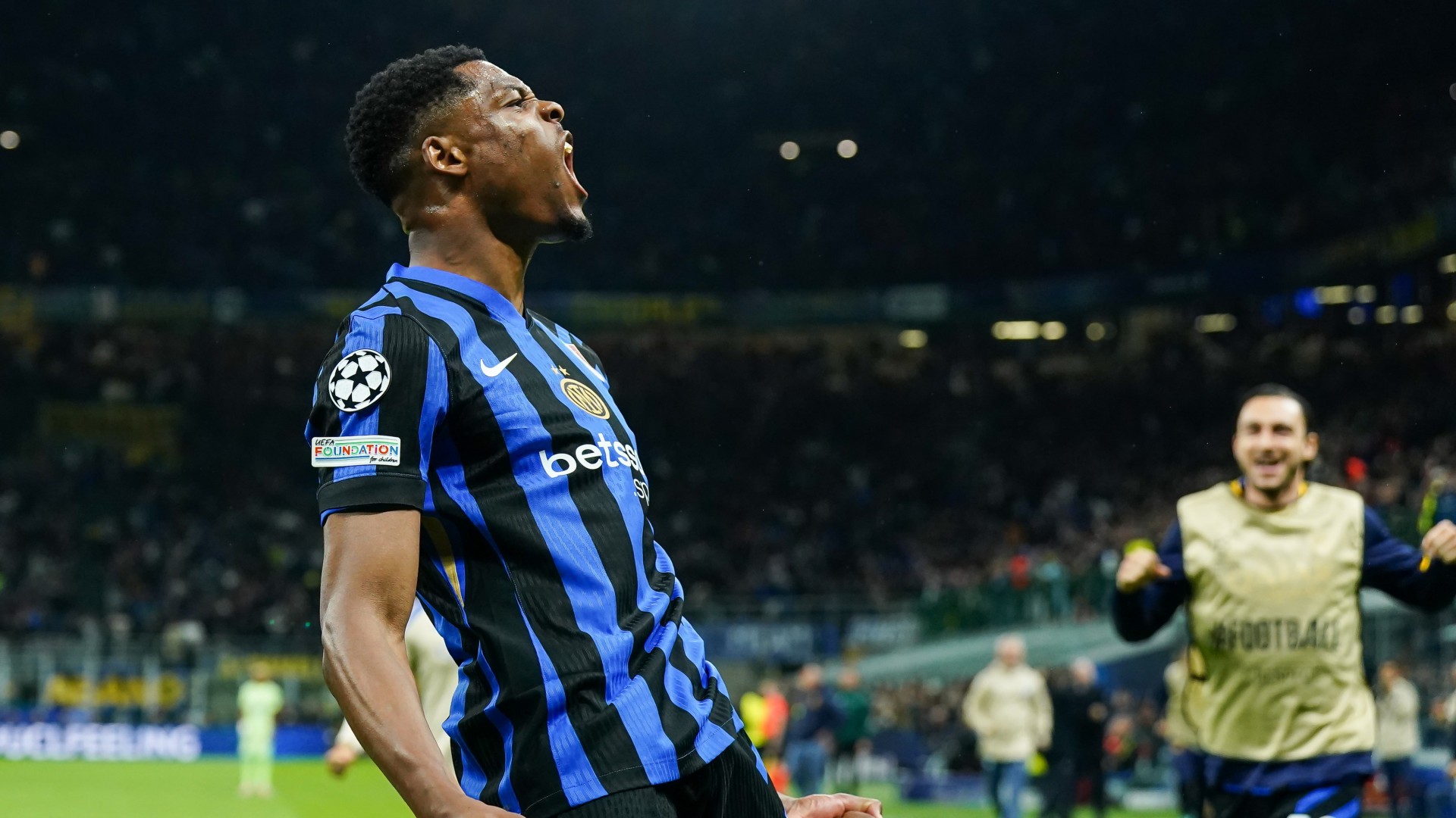 Dumfries proud of Inter's fight