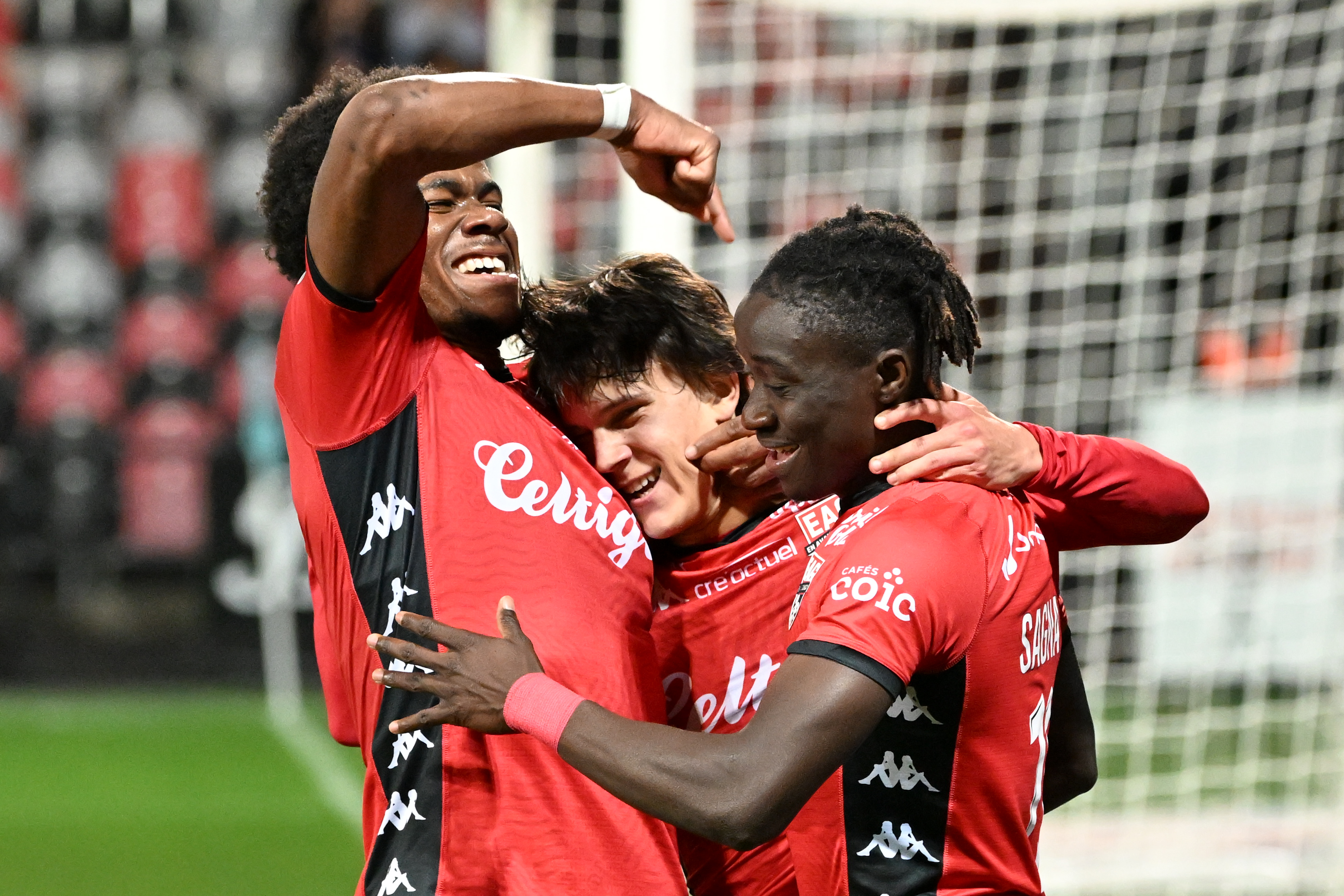 Ligue 2 : Guingamp décroche une place en playoffs