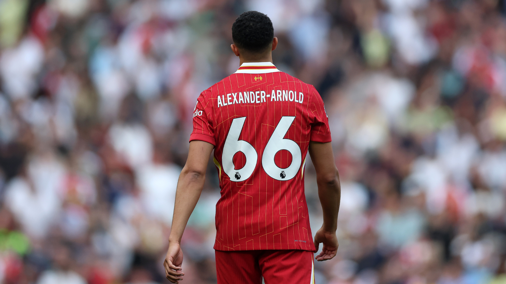 Carragher on Alexander-Arnold boos