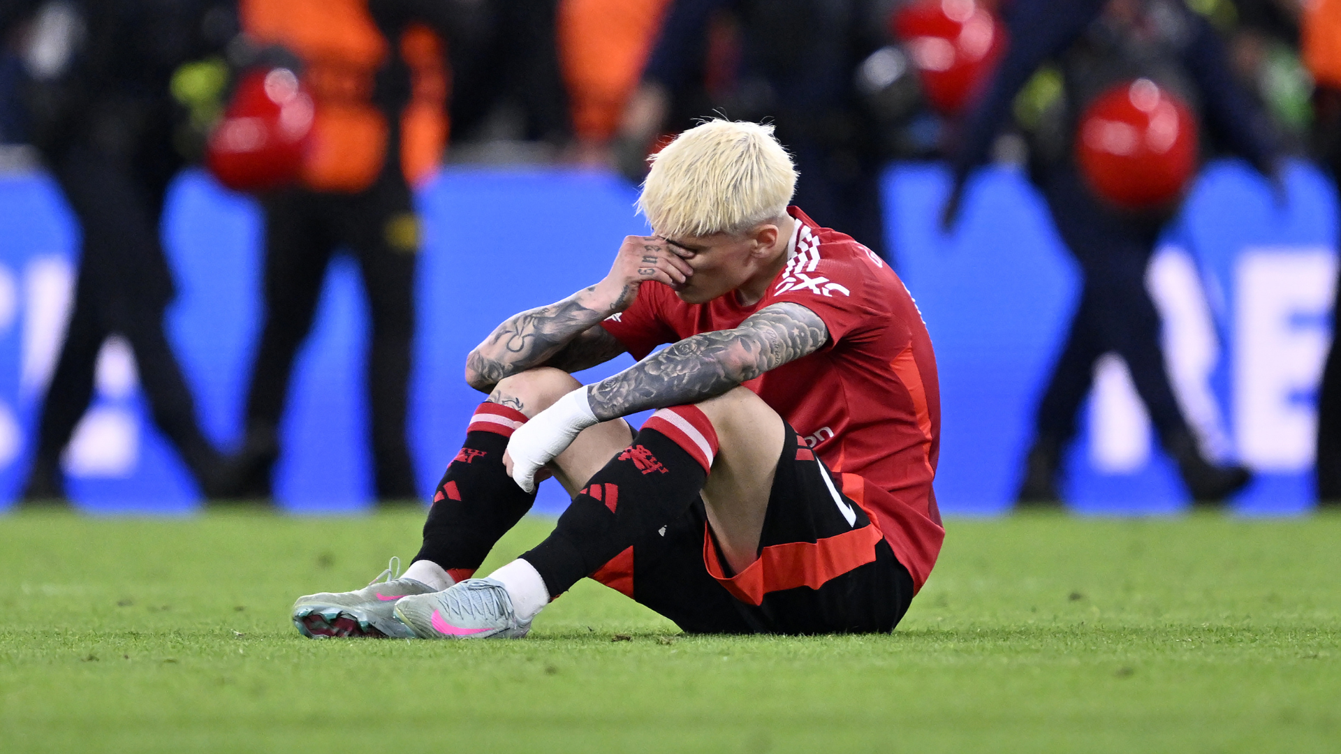 Garnacho fumes after UEL defeat