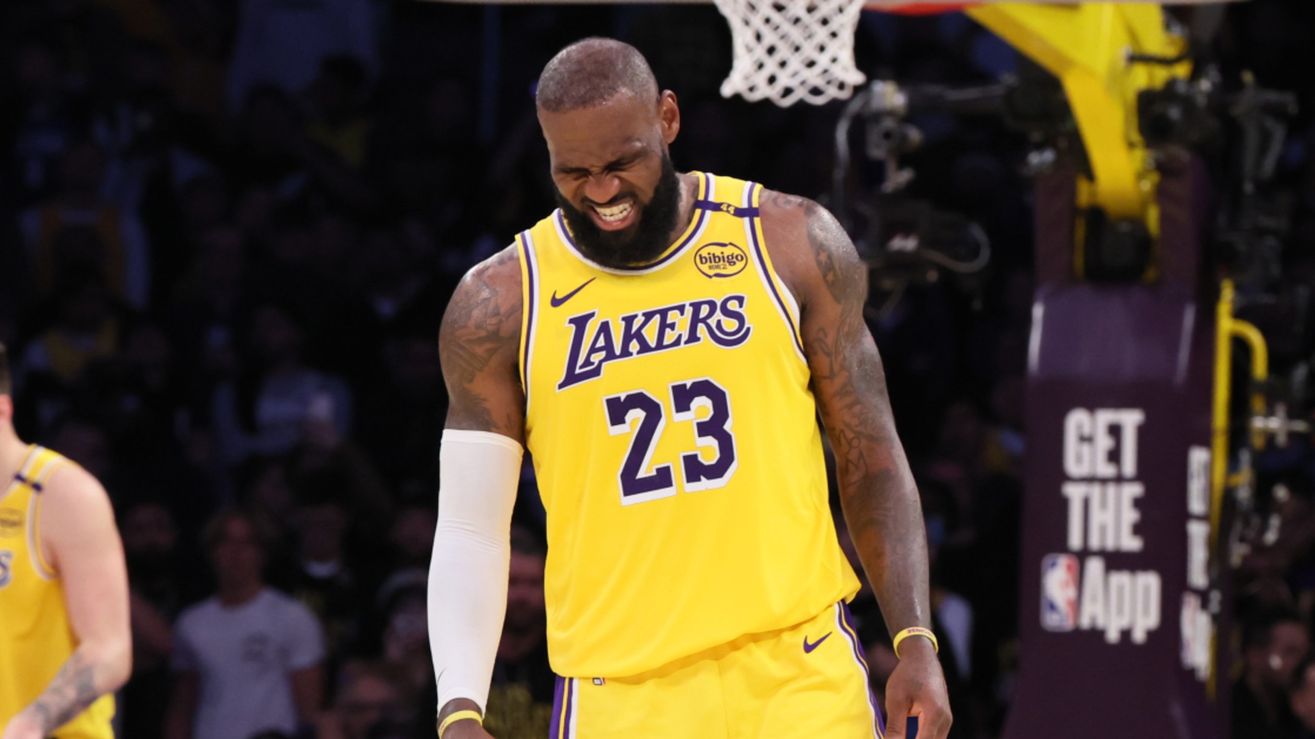 LeBron not thinking about retiring