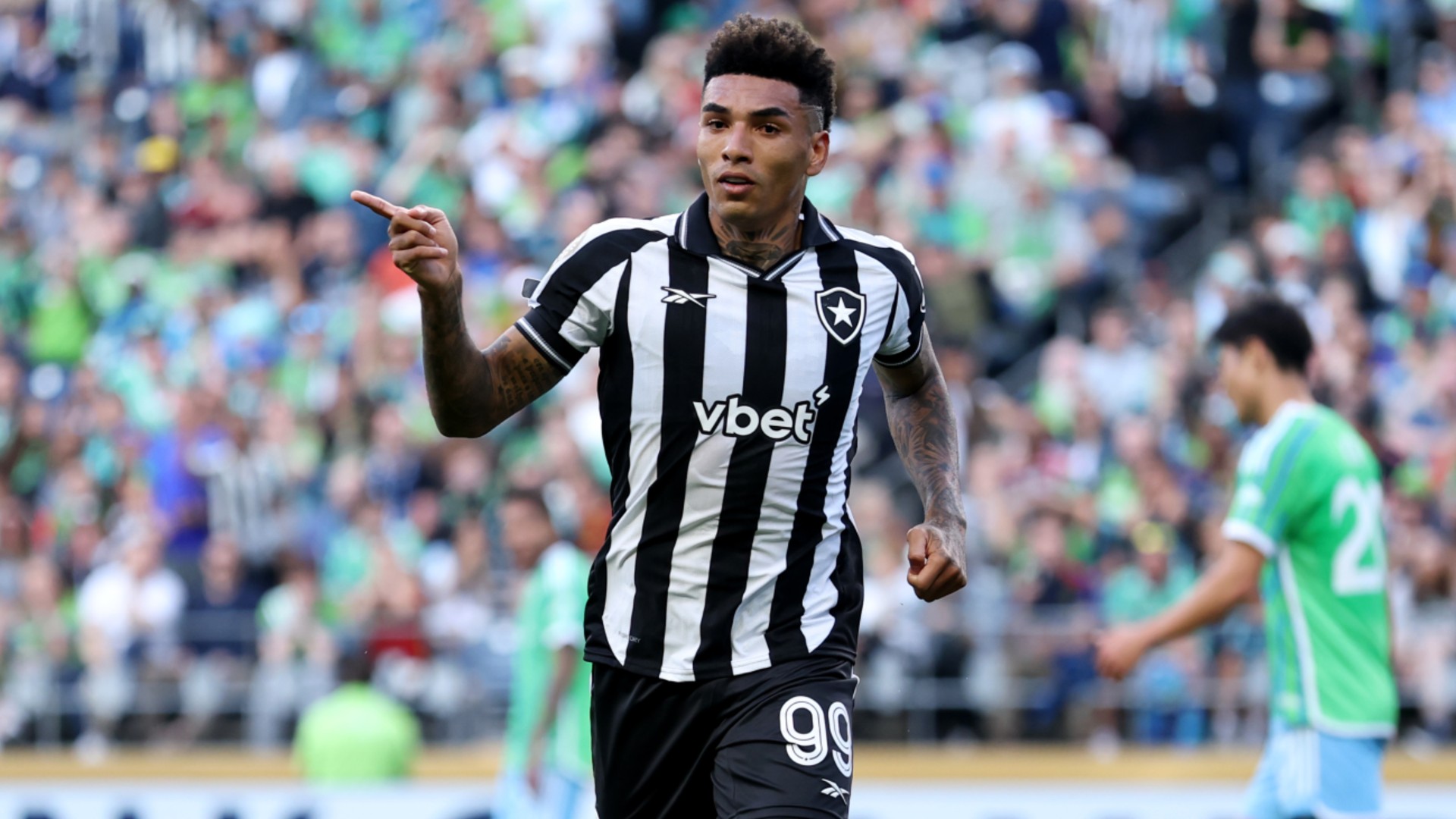 Igor Jesus joins Forest