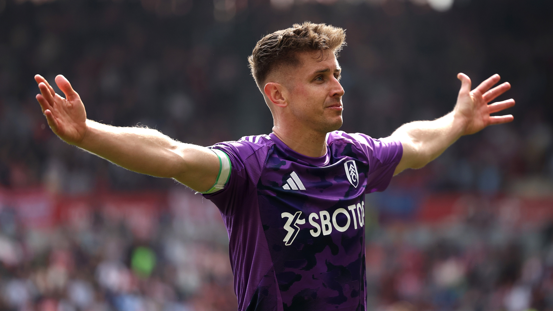 Cairney extends long Fulham stay