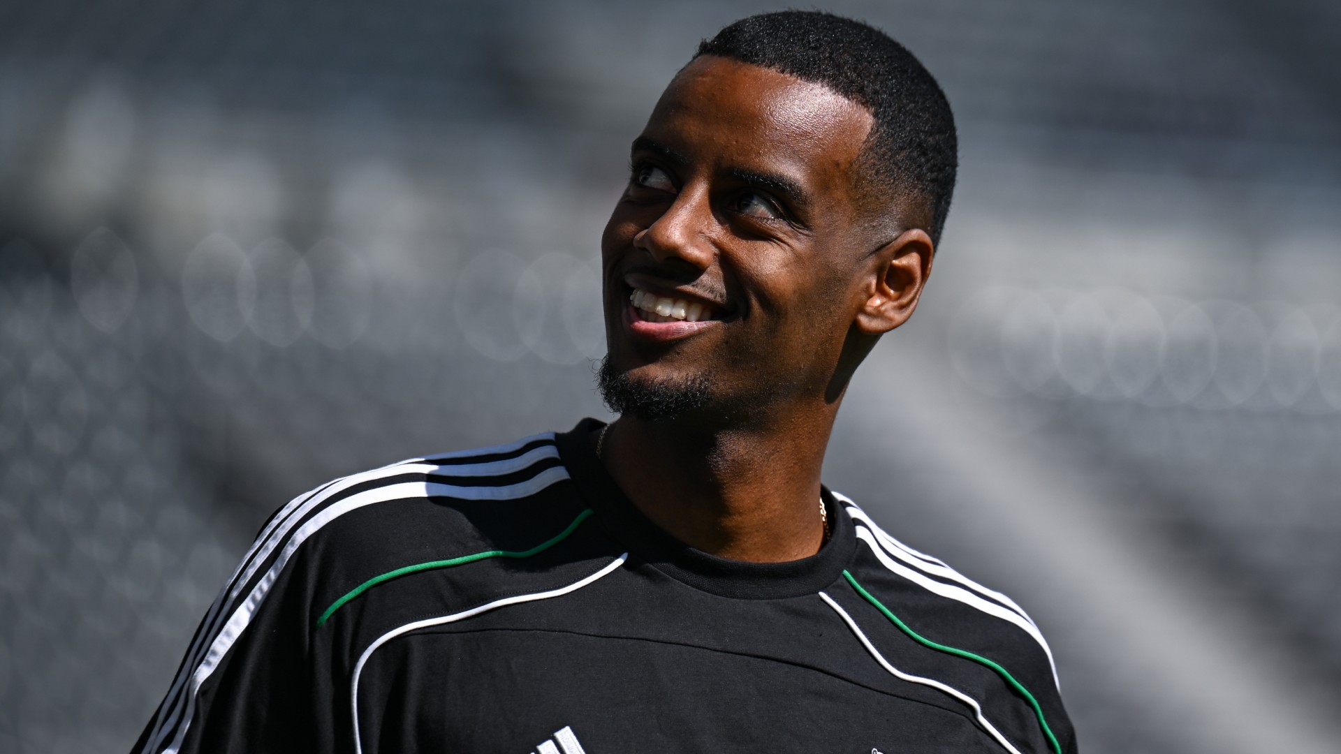 Isak not focused on transfer noise