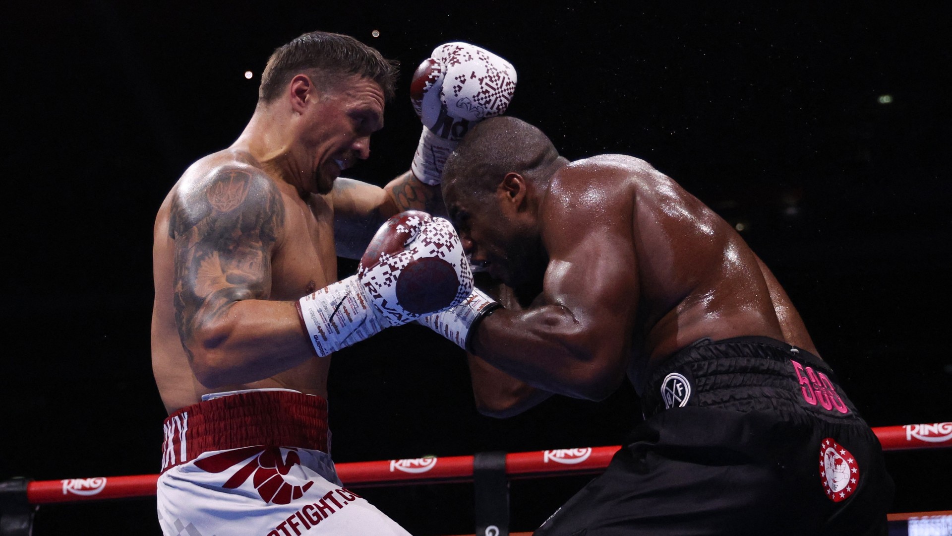 Usyk defeats Dubois