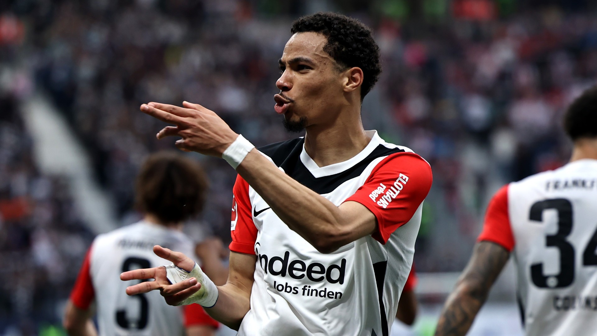 Liverpool sign Ekitike