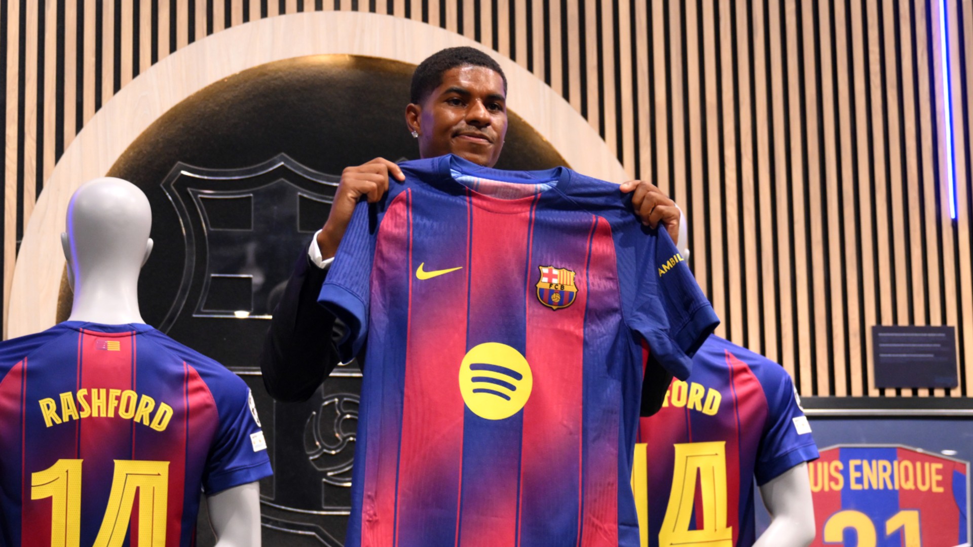 Laporta thrilled to sign Rashford